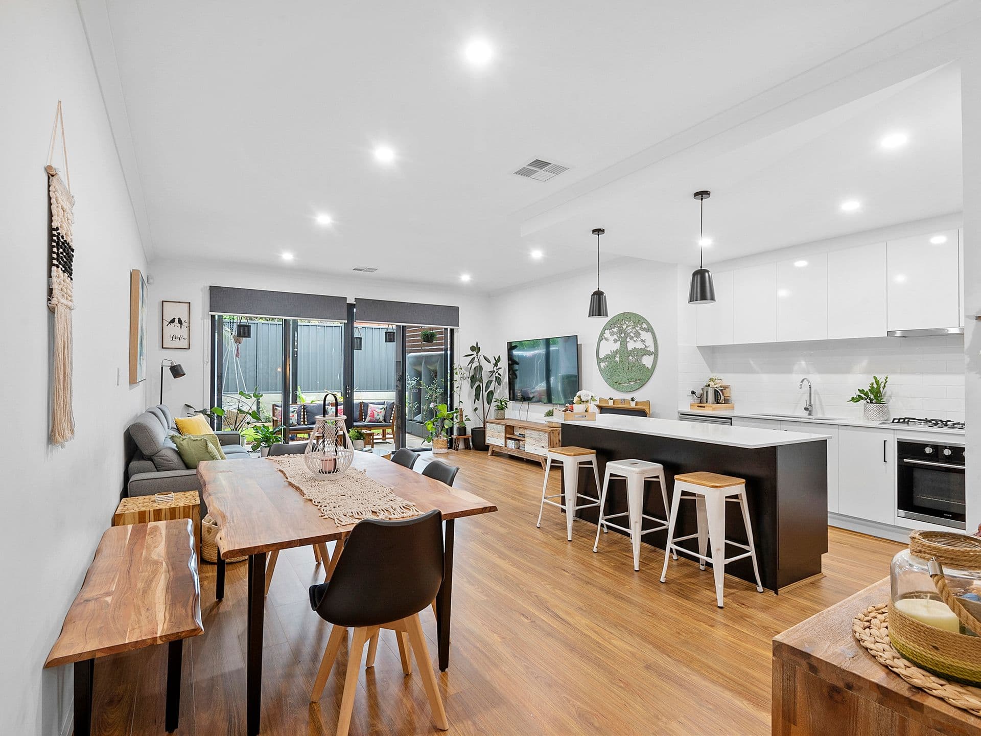 10a Oxford Cr, Modbury, SA, 5092, Modbury - Thumbnail 2