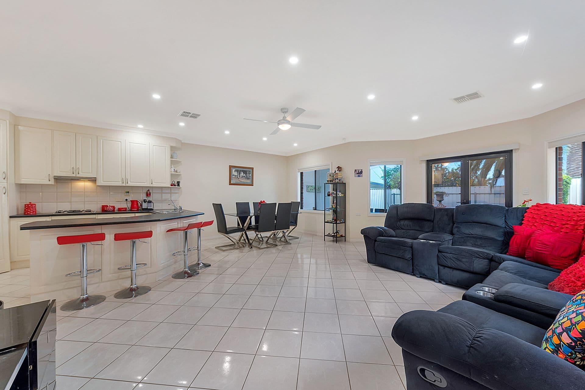5 Dumfries Avenue, Northfield, SA, 5085, Northfield - Thumbnail 5