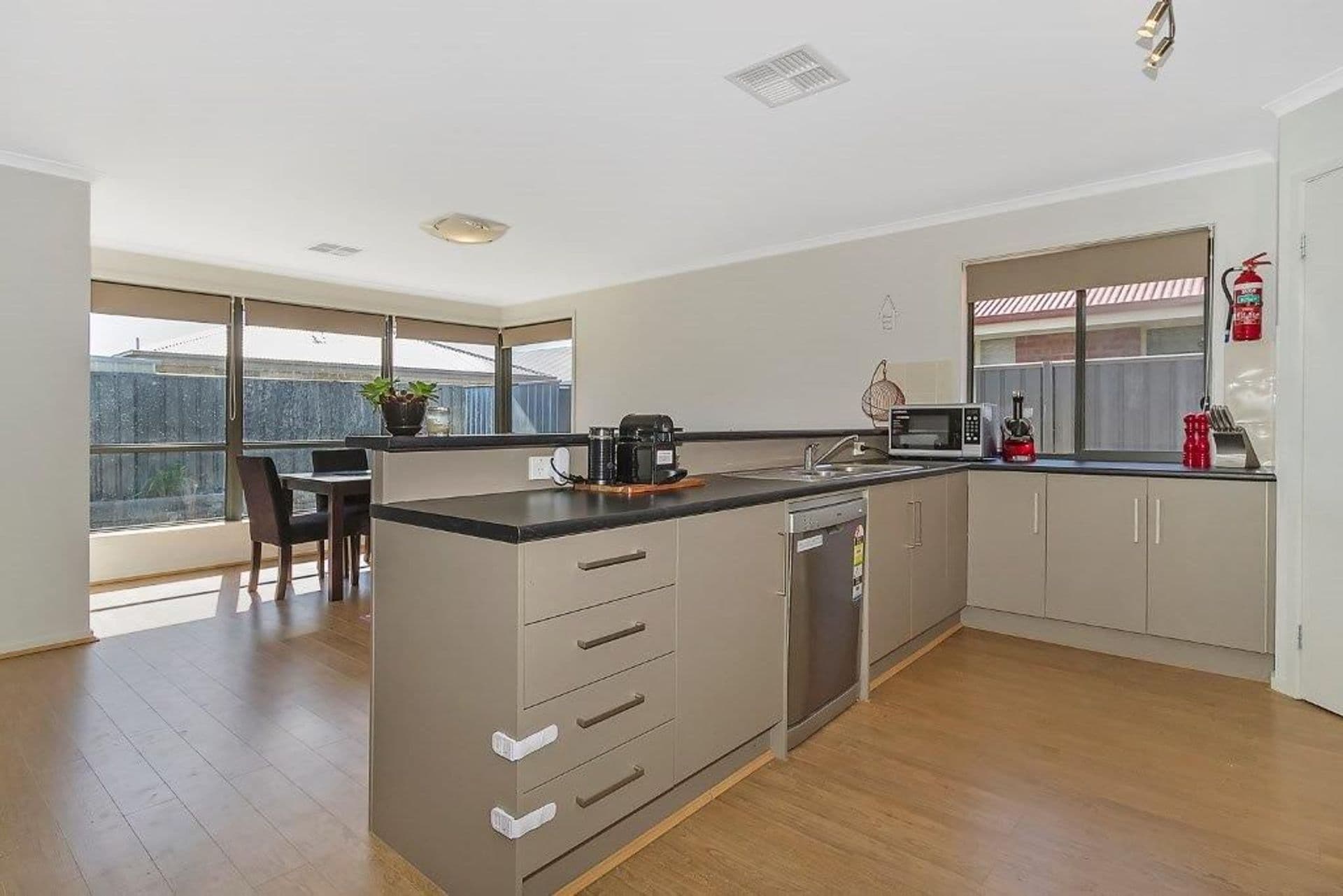 184 President Avenue, Andrews Farm, SA, 5114, Andrews Farm - Thumbnail 2