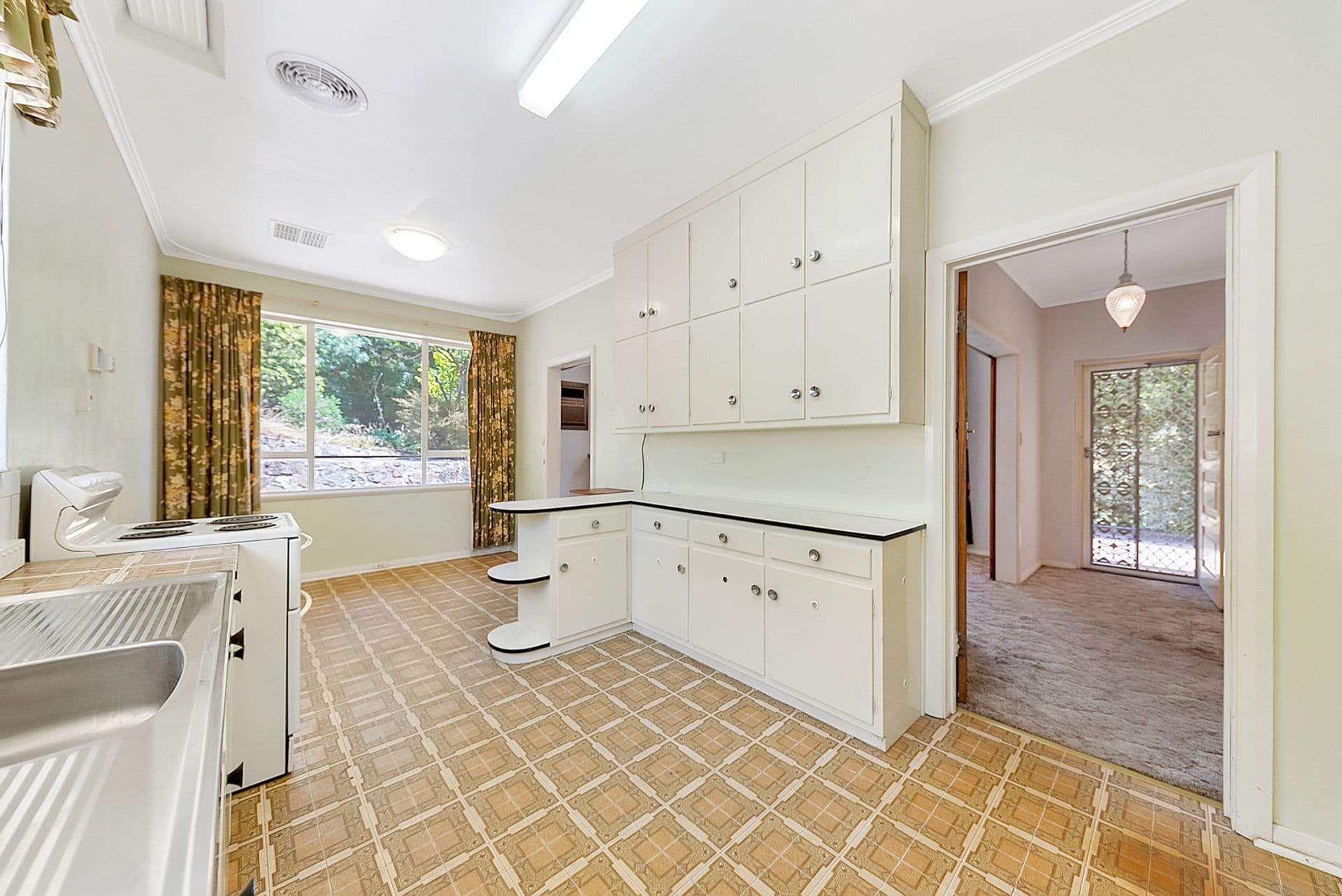 38 Rehn Road, Houghton, SA, 5131, Houghton - Thumbnail 7