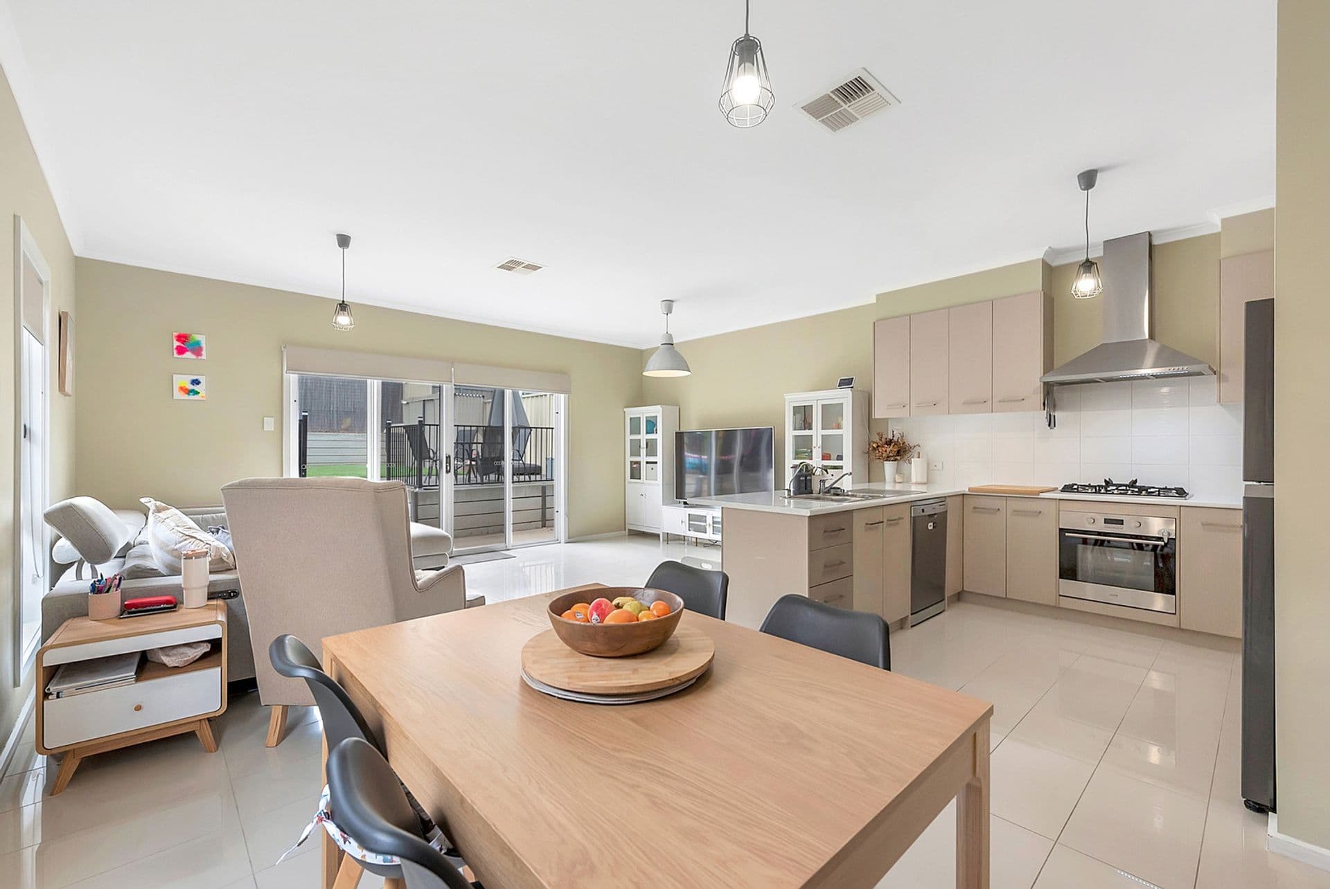20 Amber Avenue, Clearview, SA, 5085, Clearview - Thumbnail 2