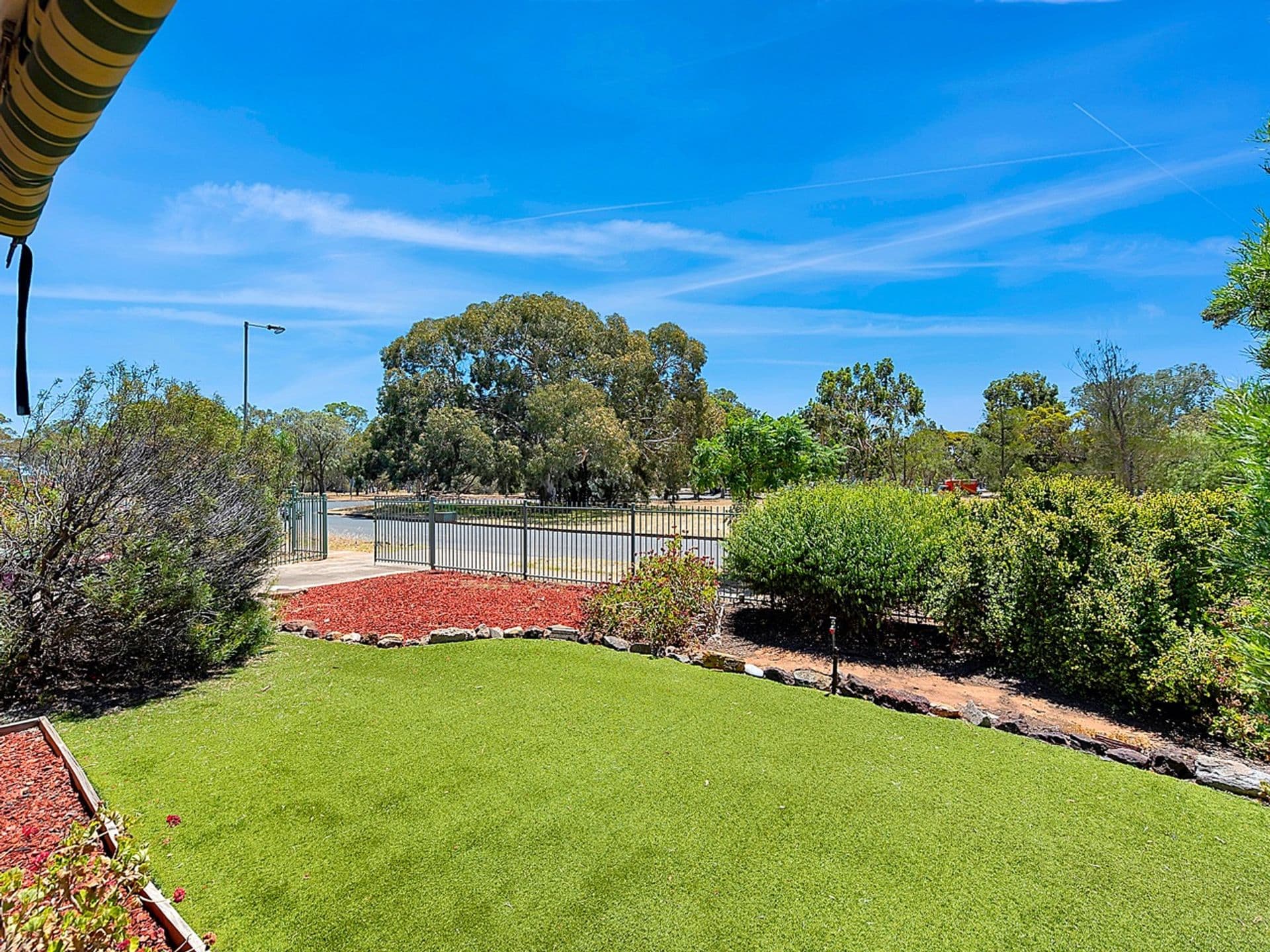 21 Boronia Crescent, Elizabeth Vale, SA, 5112, Elizabeth Vale - Thumbnail 2