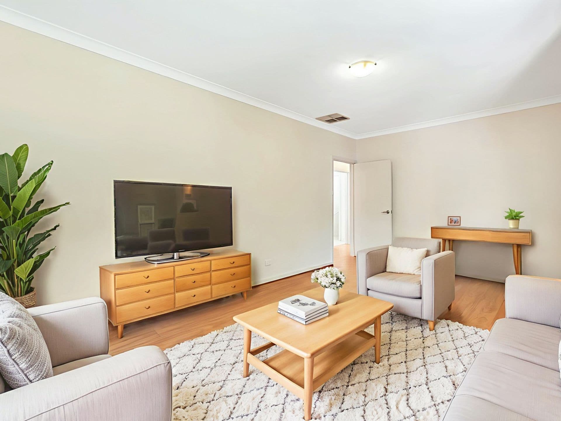 21 Boronia Crescent, Elizabeth Vale, SA, 5112, Elizabeth Vale - Thumbnail 3