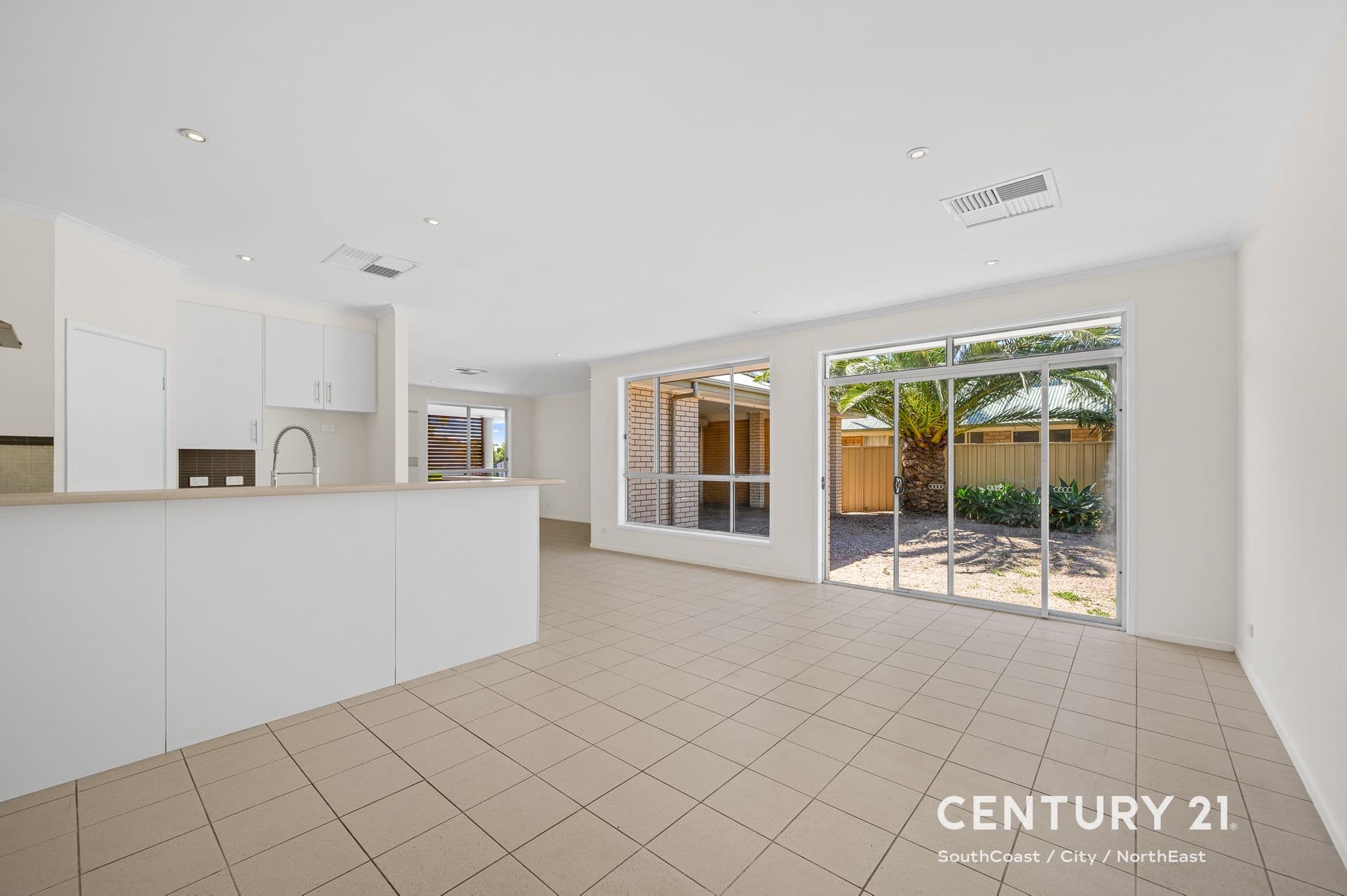 15 Dover Street, Aldinga Beach, SA, 5173, Aldinga Beach - Thumbnail 2