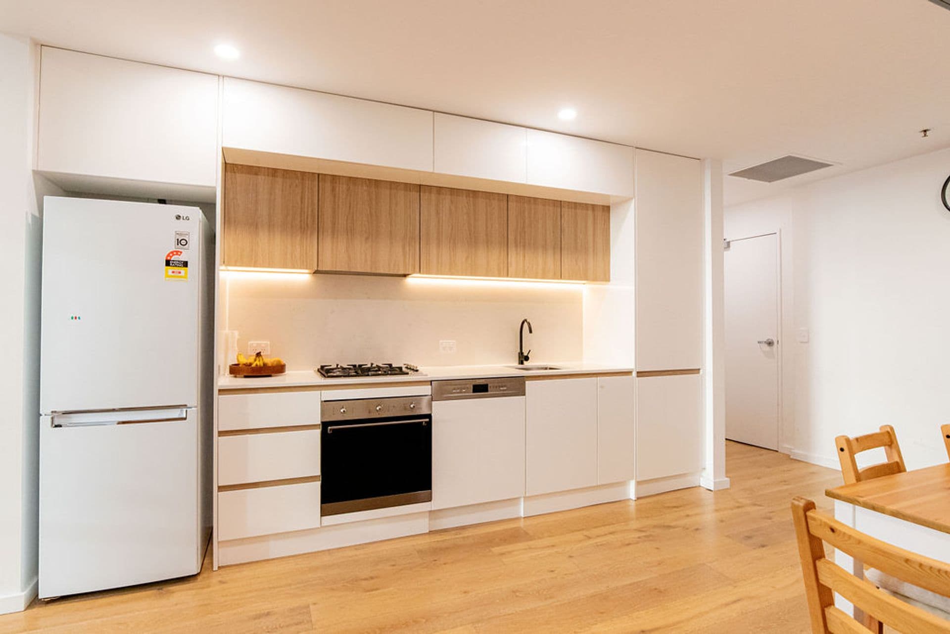 Apartment 501/69-71 Melbourne Street, North Adelaide, SA, 5006, North Adelaide - Thumbnail 3