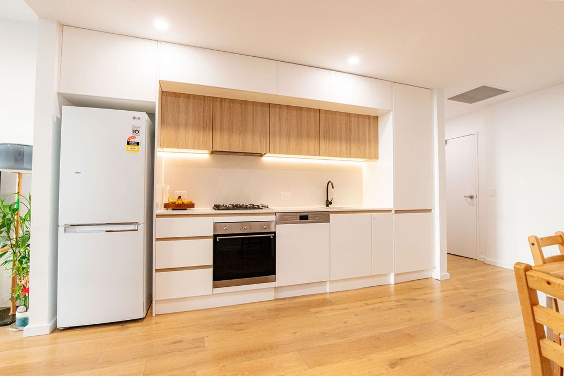 Apartment 501/69-71 Melbourne Street, North Adelaide, SA, 5006, North Adelaide - Thumbnail 4