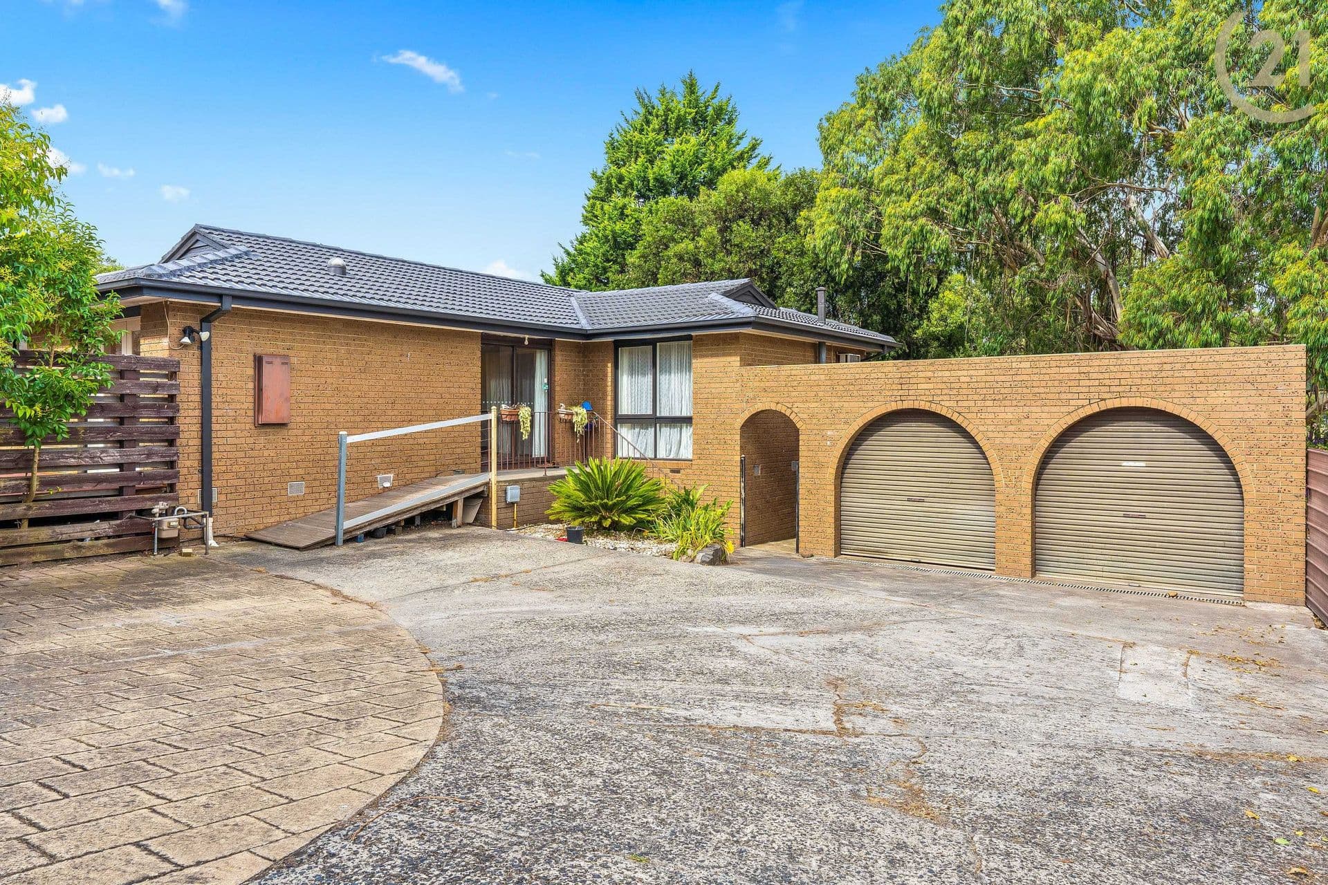 17 John Edgcumbe Way, Endeavour Hills, VIC, 3802, Endeavour Hills - Image 1