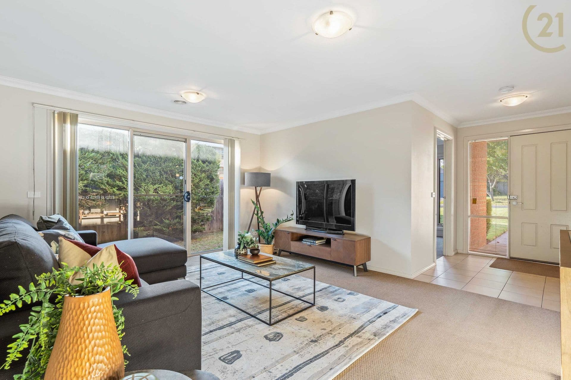 27 Rodlarni Crescent, Berwick, VIC, 3806, Berwick - Thumbnail 2