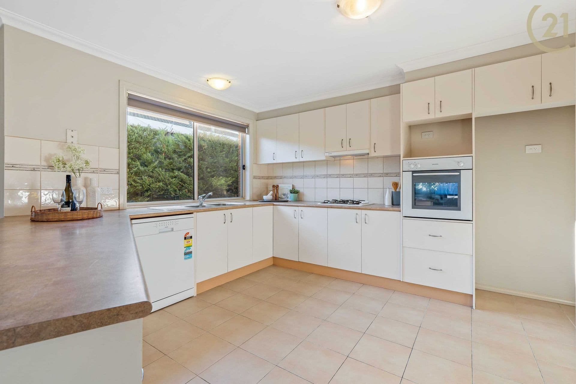 27 Rodlarni Crescent, Berwick, VIC, 3806, Berwick - Thumbnail 4