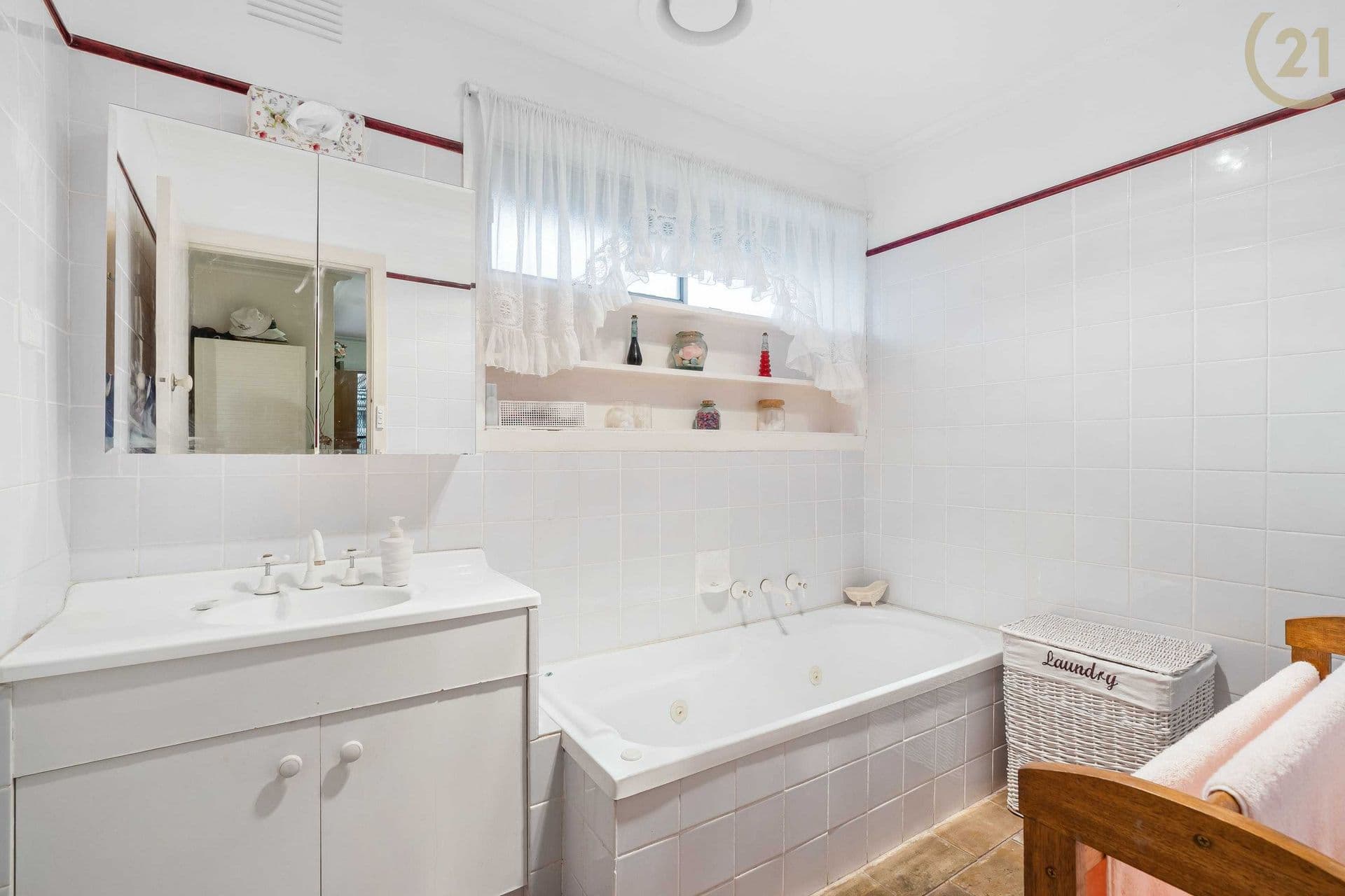 18 Edinborough Street, Hallam, VIC, 3803, Hallam - Thumbnail 4