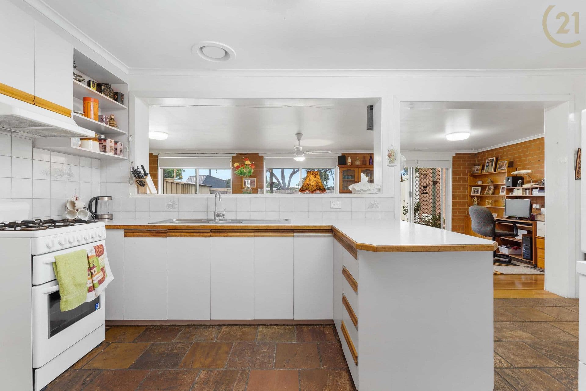 18 Edinborough Street, Hallam, VIC, 3803, Hallam - Thumbnail 8