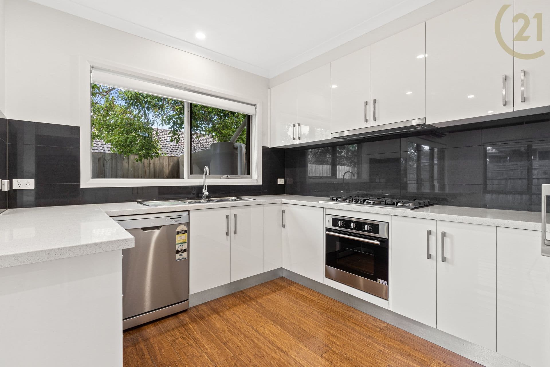 3/5 Alexander Street, Cranbourne, VIC, 3977, Cranbourne - Thumbnail 5