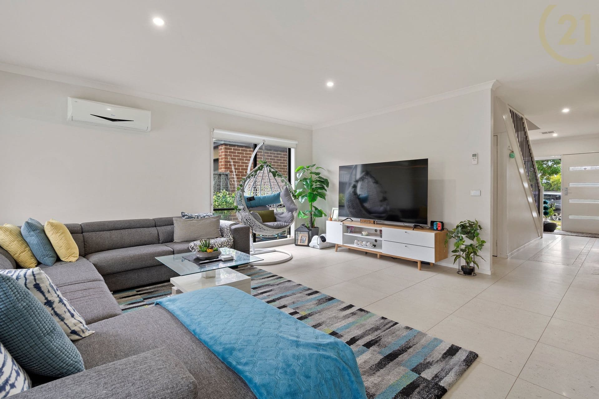 26 Pinebank Avenue, Cranbourne East, VIC, 3977, Cranbourne East - Thumbnail 3