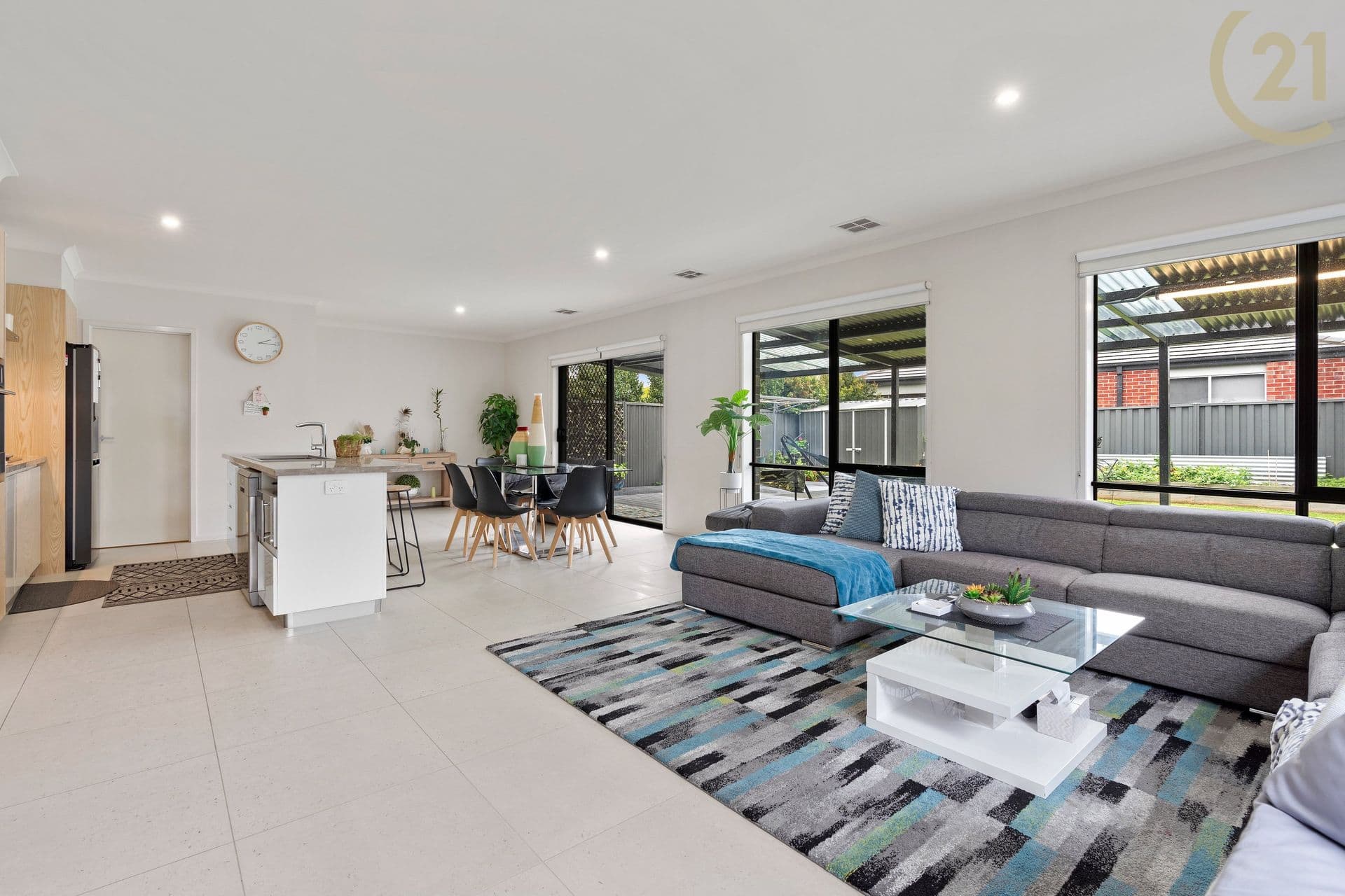 26 Pinebank Avenue, Cranbourne East, VIC, 3977, Cranbourne East - Thumbnail 4