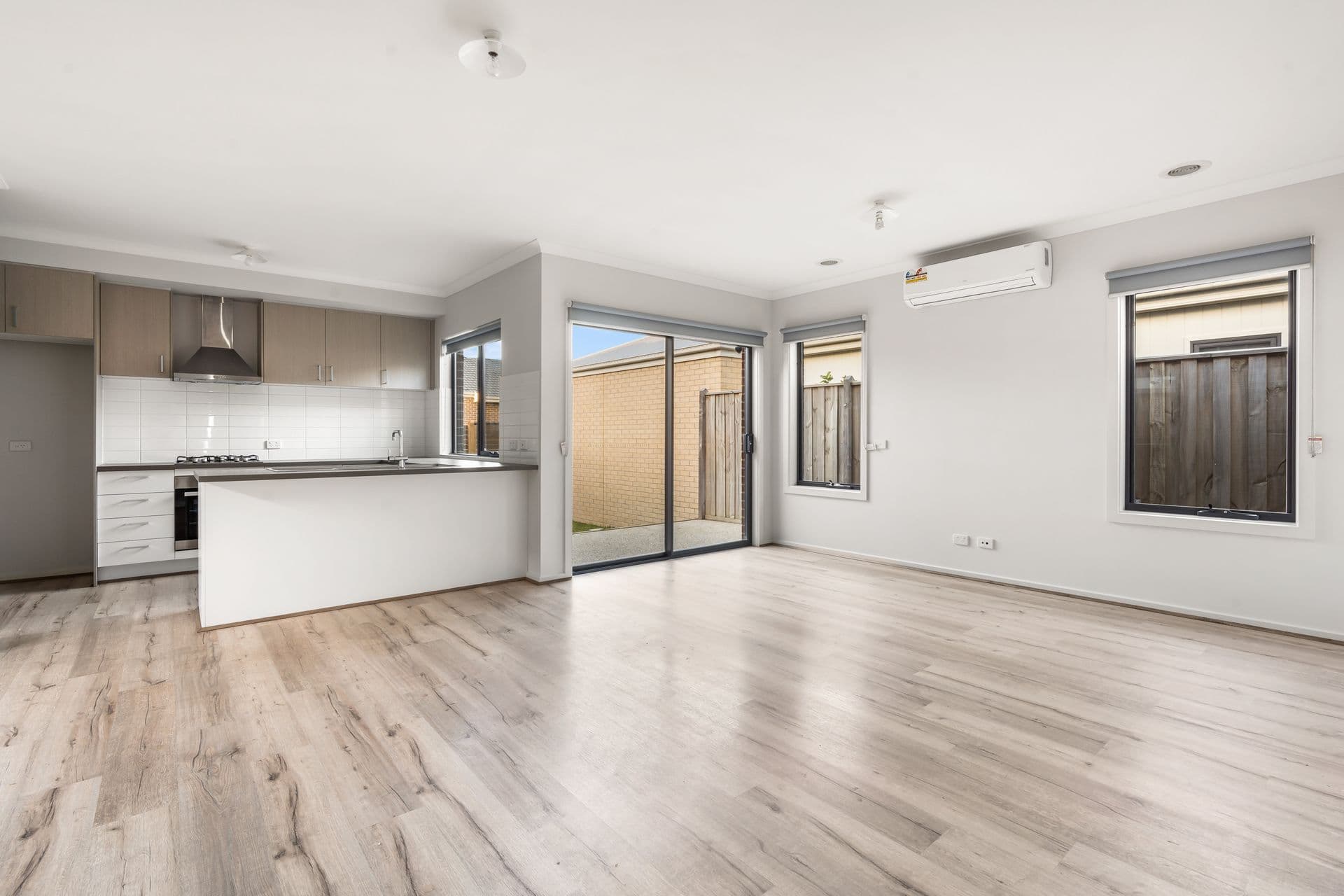 109/65 Victor Crescent, Narre Warren, VIC, 3805, Clyde North - Thumbnail 2