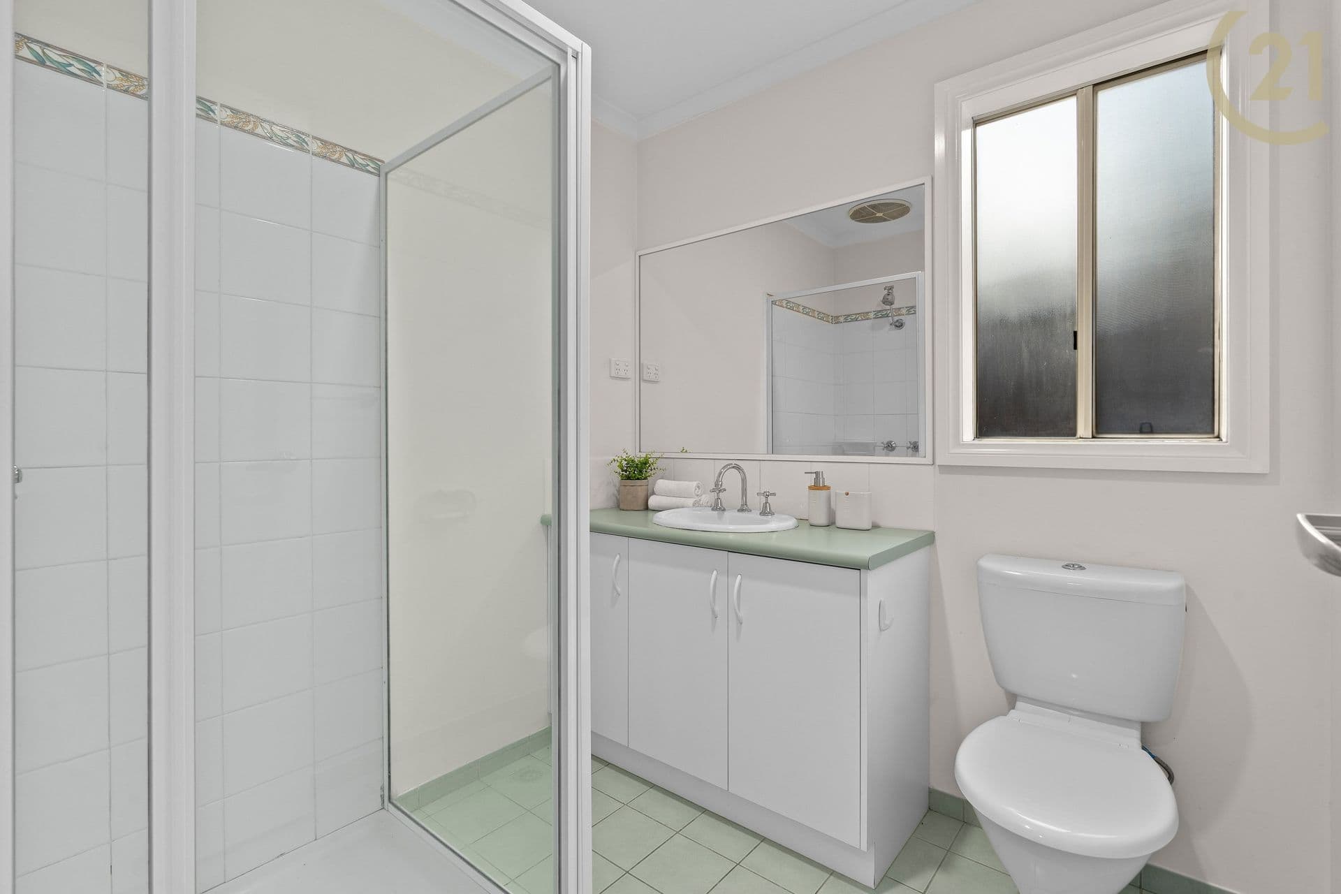 109/65 Victor Crescent, Narre Warren, VIC, 3805, Berwick - Thumbnail 3