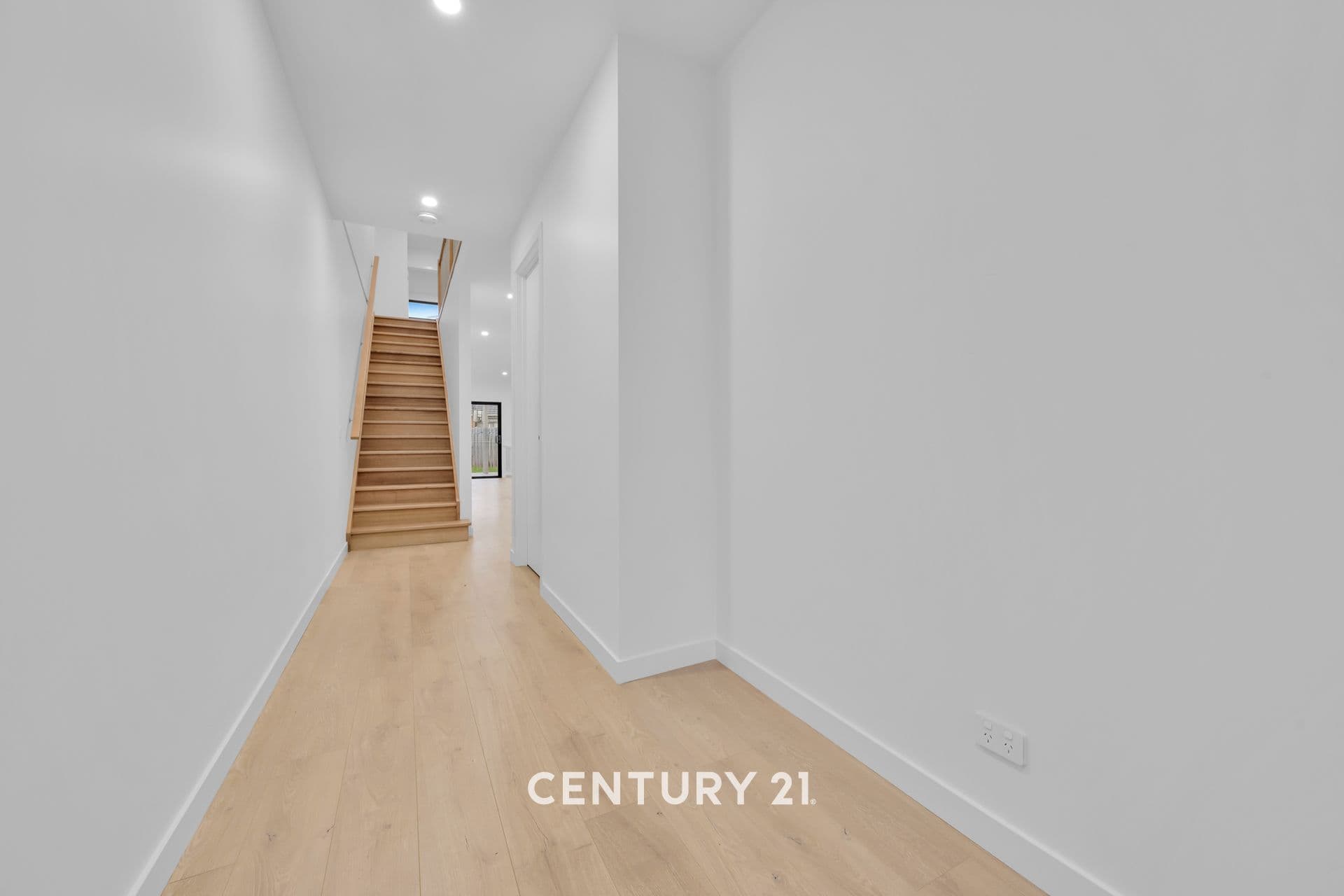 109/65 Victor Crescent, Narre Warren, VIC, 3805, Beaconsfield - Thumbnail 2