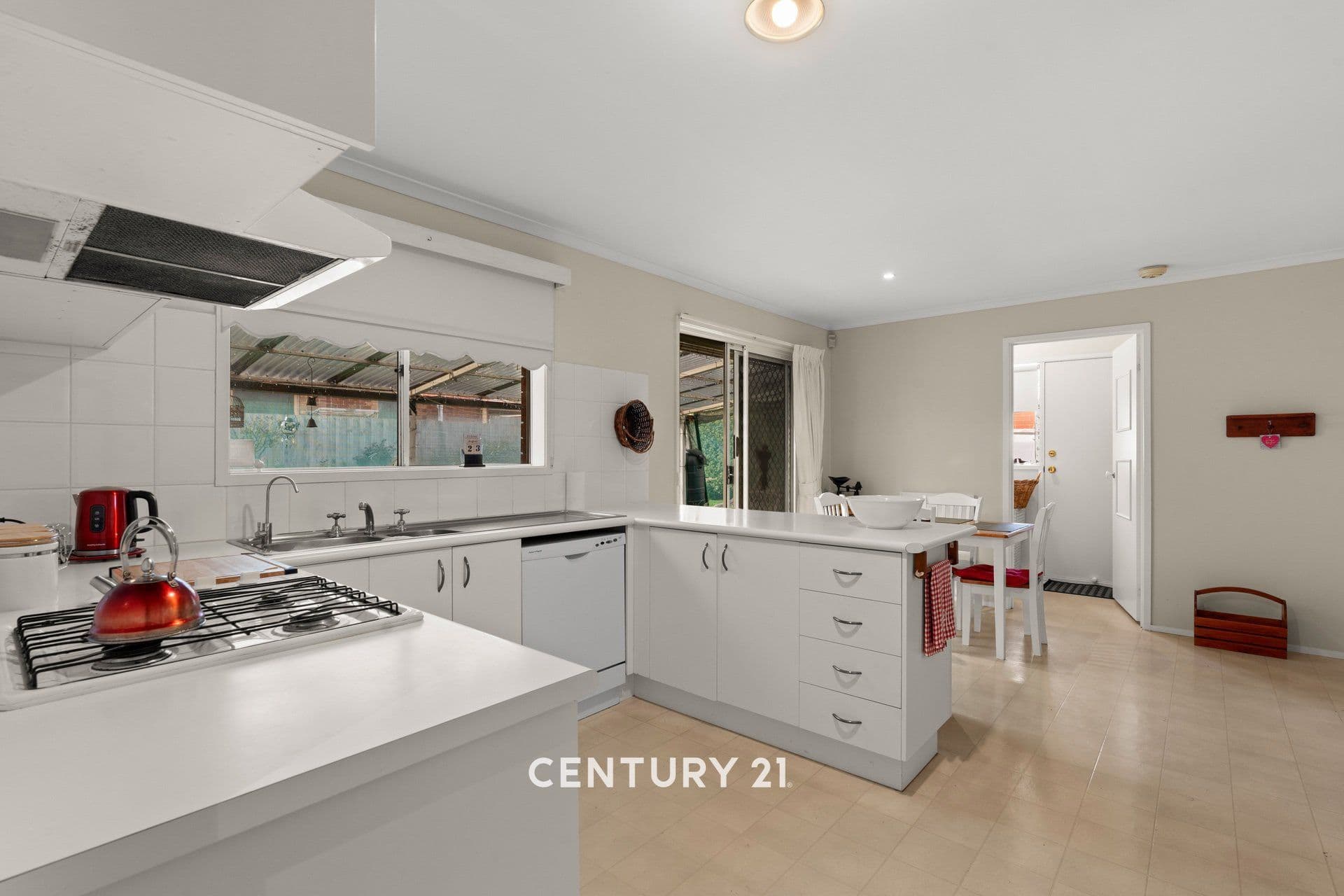 109/65 Victor Crescent, Narre Warren, VIC, 3805, Berwick - Thumbnail 2