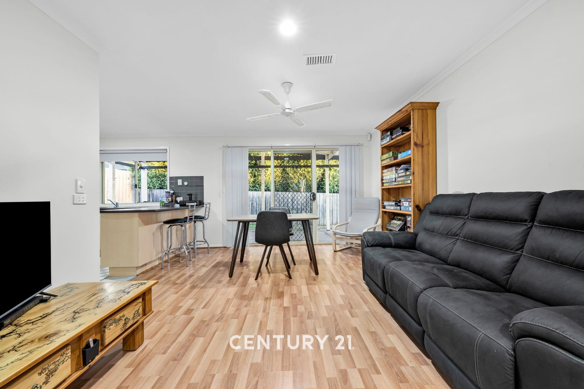 109/65 Victor Crescent, Narre Warren, VIC, 3805, Berwick - Thumbnail 3