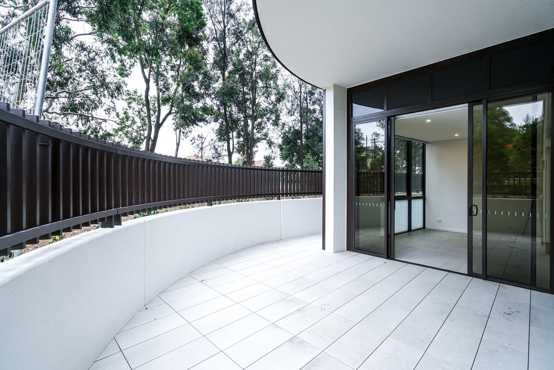111/2e Wharf Road, Melrose Park - Thumbnail 2