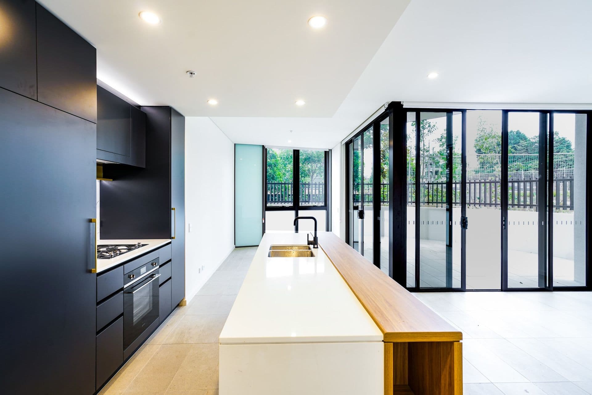 111/2e Wharf Road, Melrose Park - Thumbnail 6