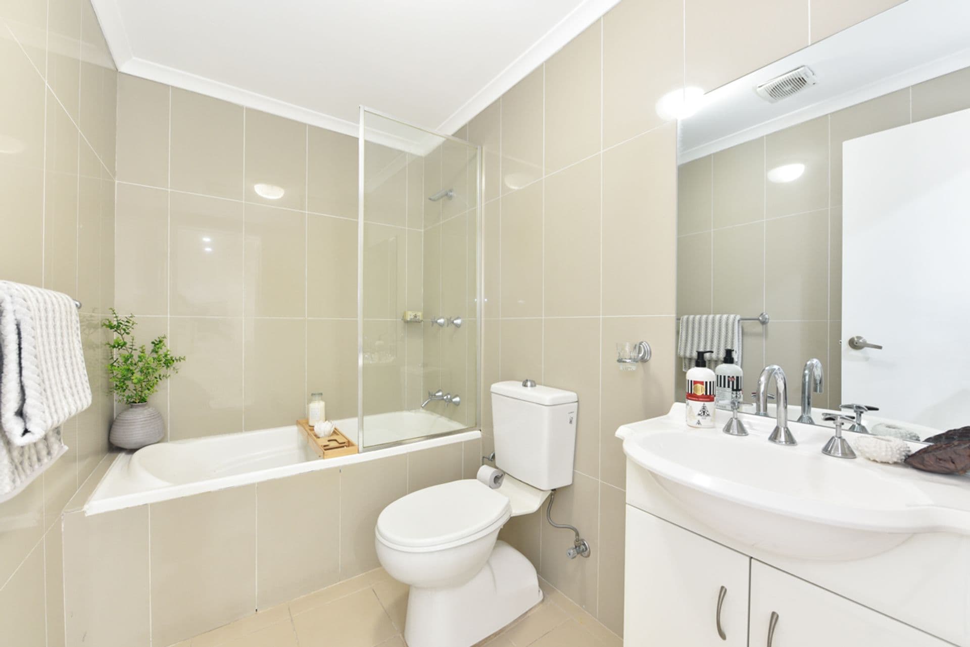 47/818 Canterbury Rd, Roselands, NSW, 2196, Roselands - Thumbnail 3