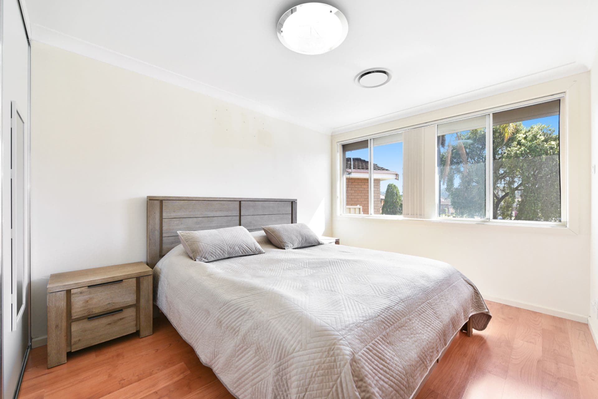 5 Miami Close, Greenfield Park, NSW, 2176, Greenfield Park - Thumbnail 4