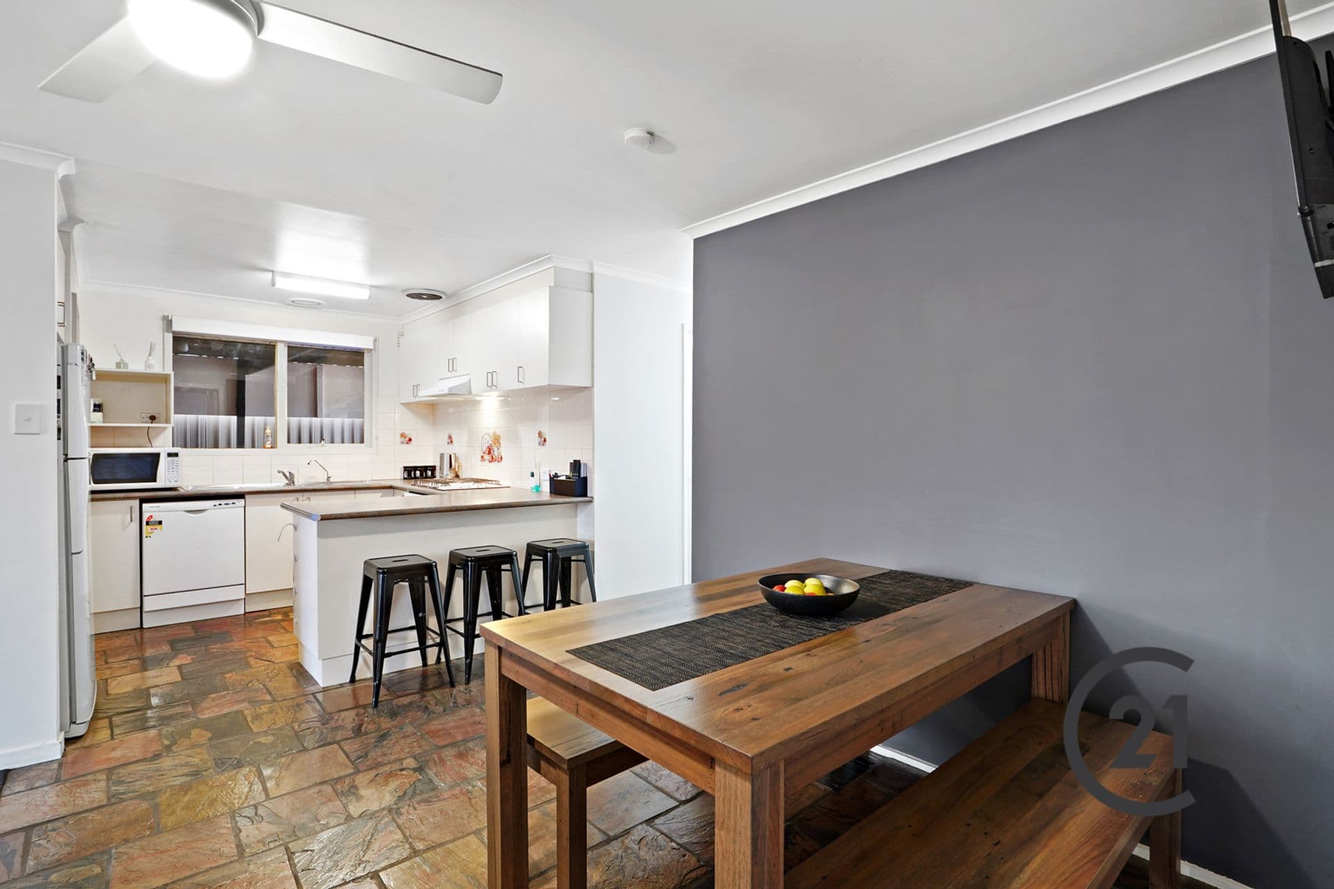 Suite 4 241-244 Caroline Springs Blvd, Caroline Springs, VIC, 3023, Rockbank - Thumbnail 7