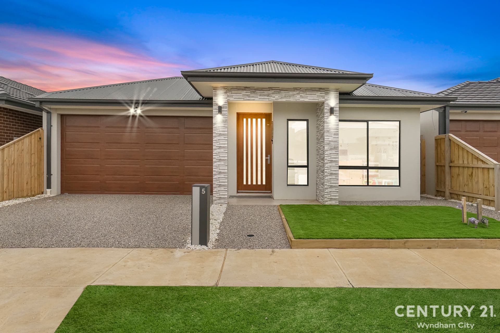 Suite 4 241-244 Caroline Springs Blvd, Caroline Springs, VIC, 3023, Truganina - Image 1