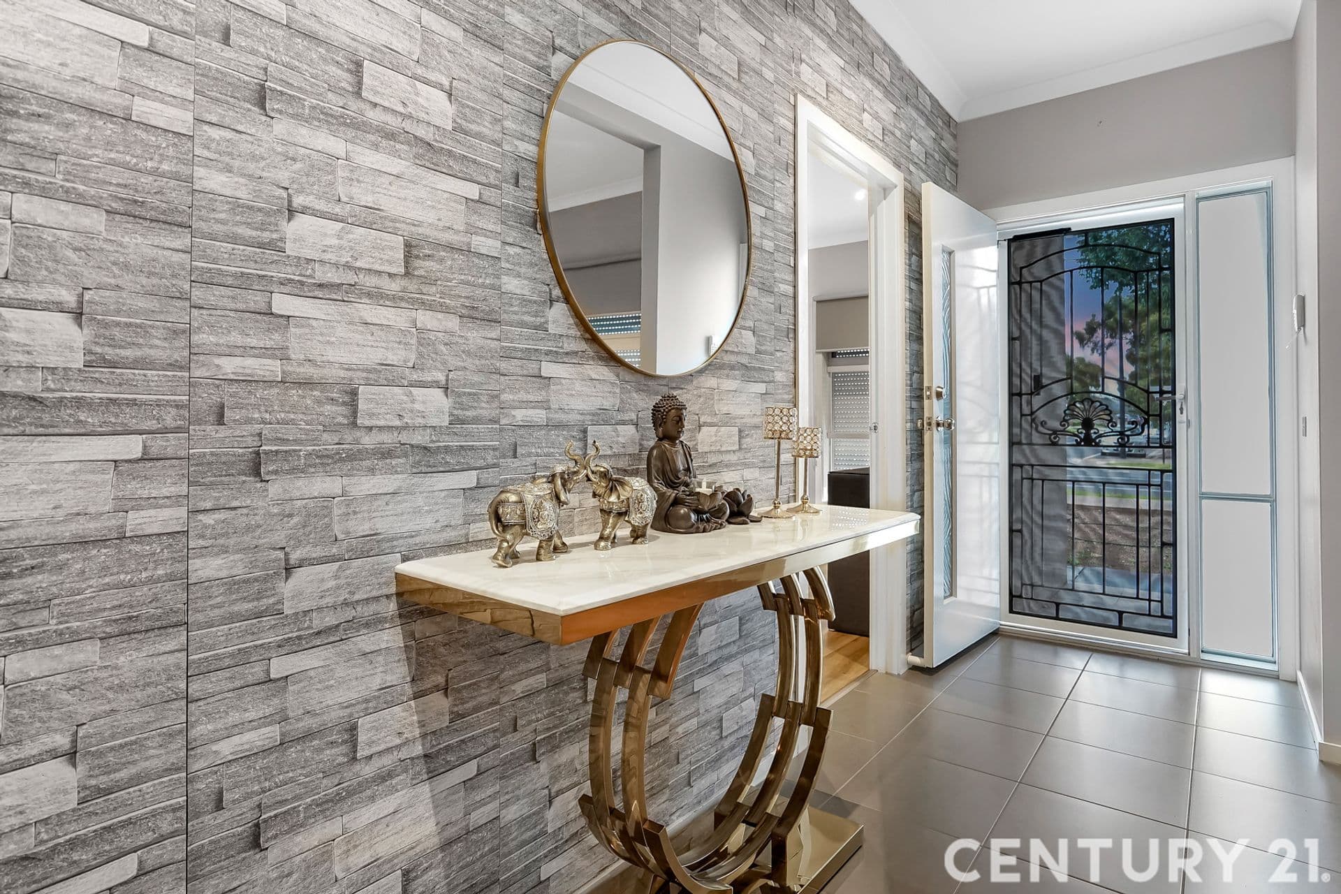 Suite 4 241-244 Caroline Springs Blvd, Caroline Springs, VIC, 3023, Burnside Heights - Thumbnail 2
