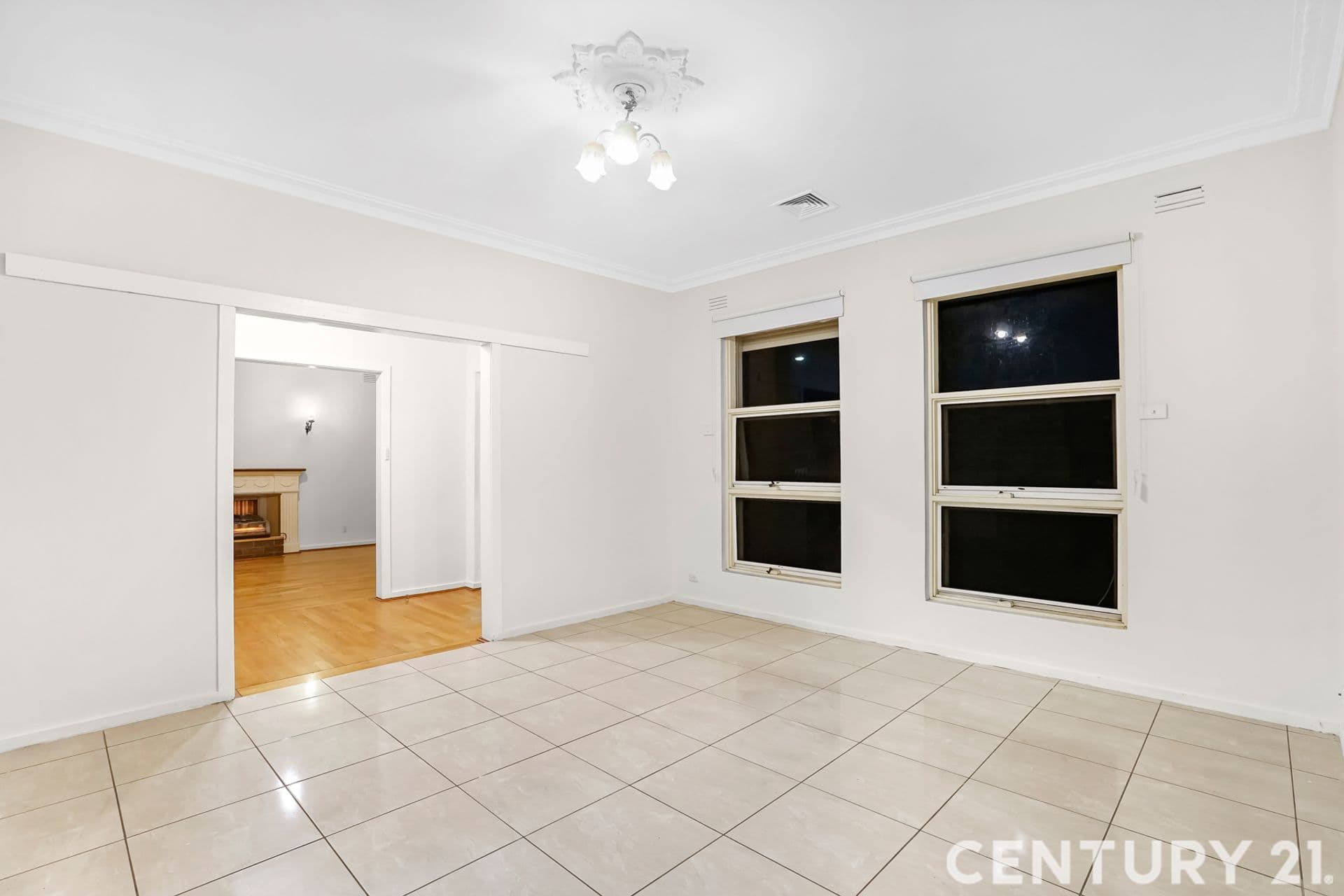 Suite 4 241-244 Caroline Springs Blvd, Caroline Springs, VIC, 3023, Keilor Downs - Thumbnail 5