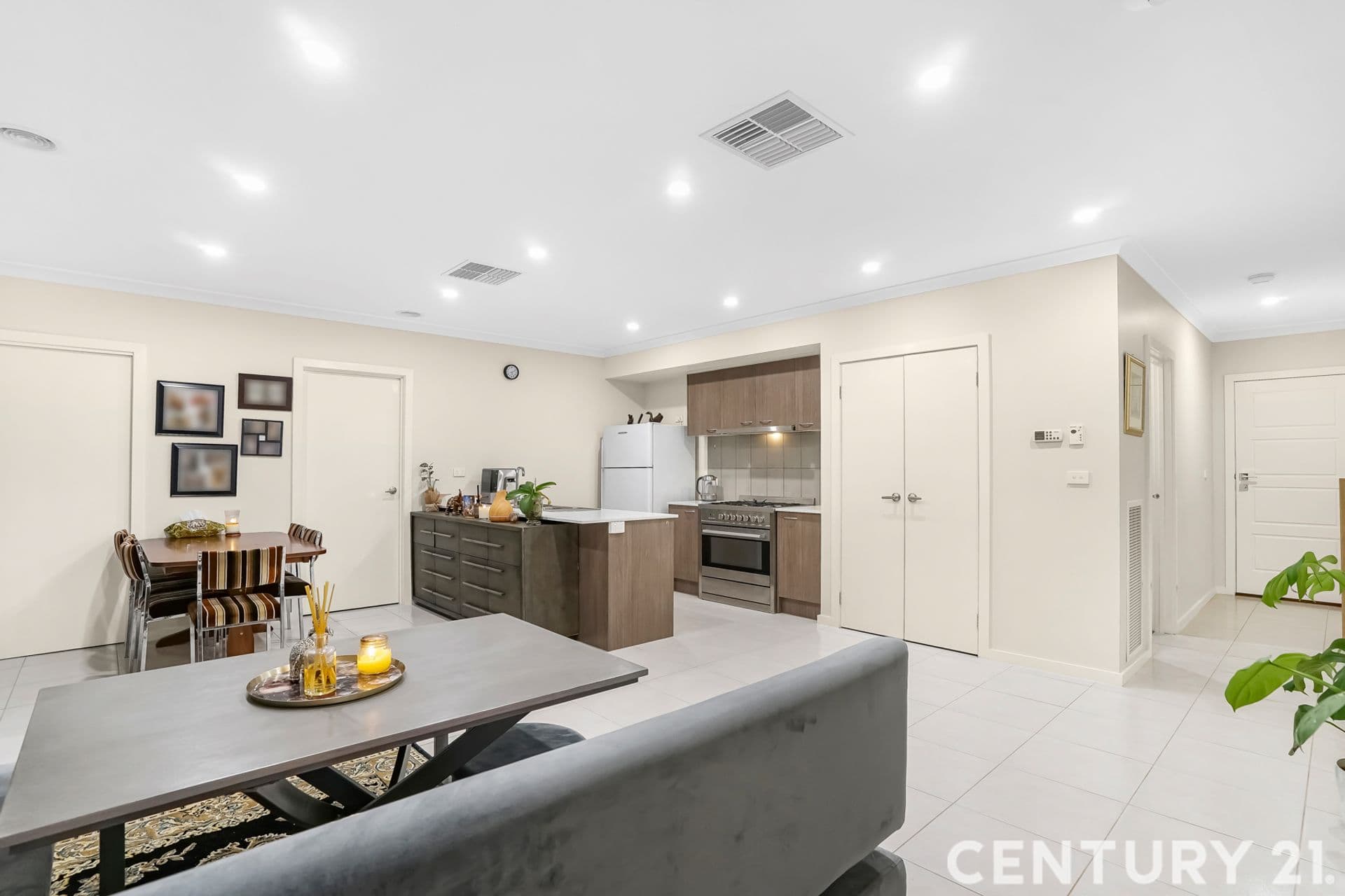 Suite 4 241-244 Caroline Springs Blvd, Caroline Springs, VIC, 3023, Thornhill Park - Thumbnail 4