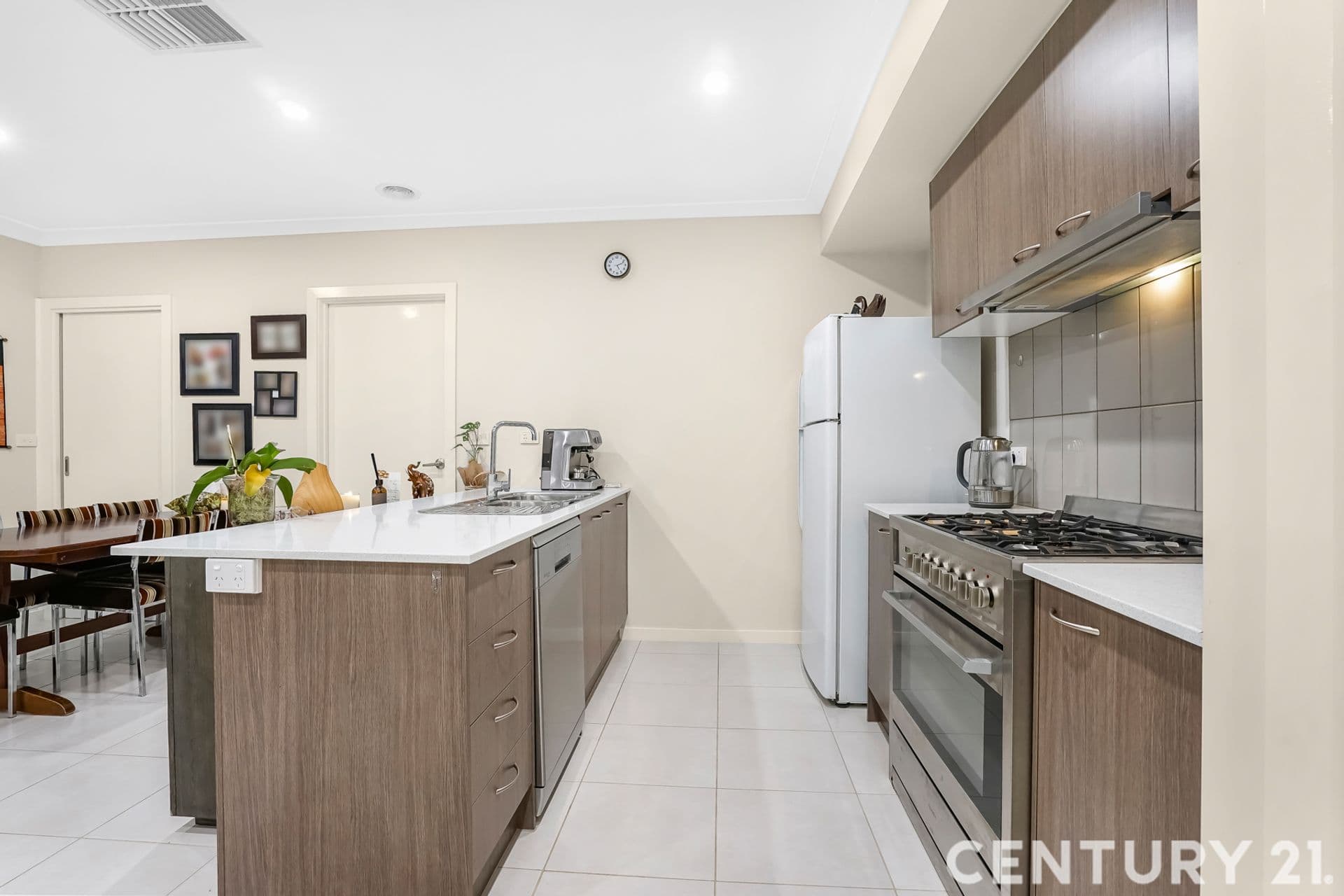 Suite 4 241-244 Caroline Springs Blvd, Caroline Springs, VIC, 3023, Thornhill Park - Thumbnail 7