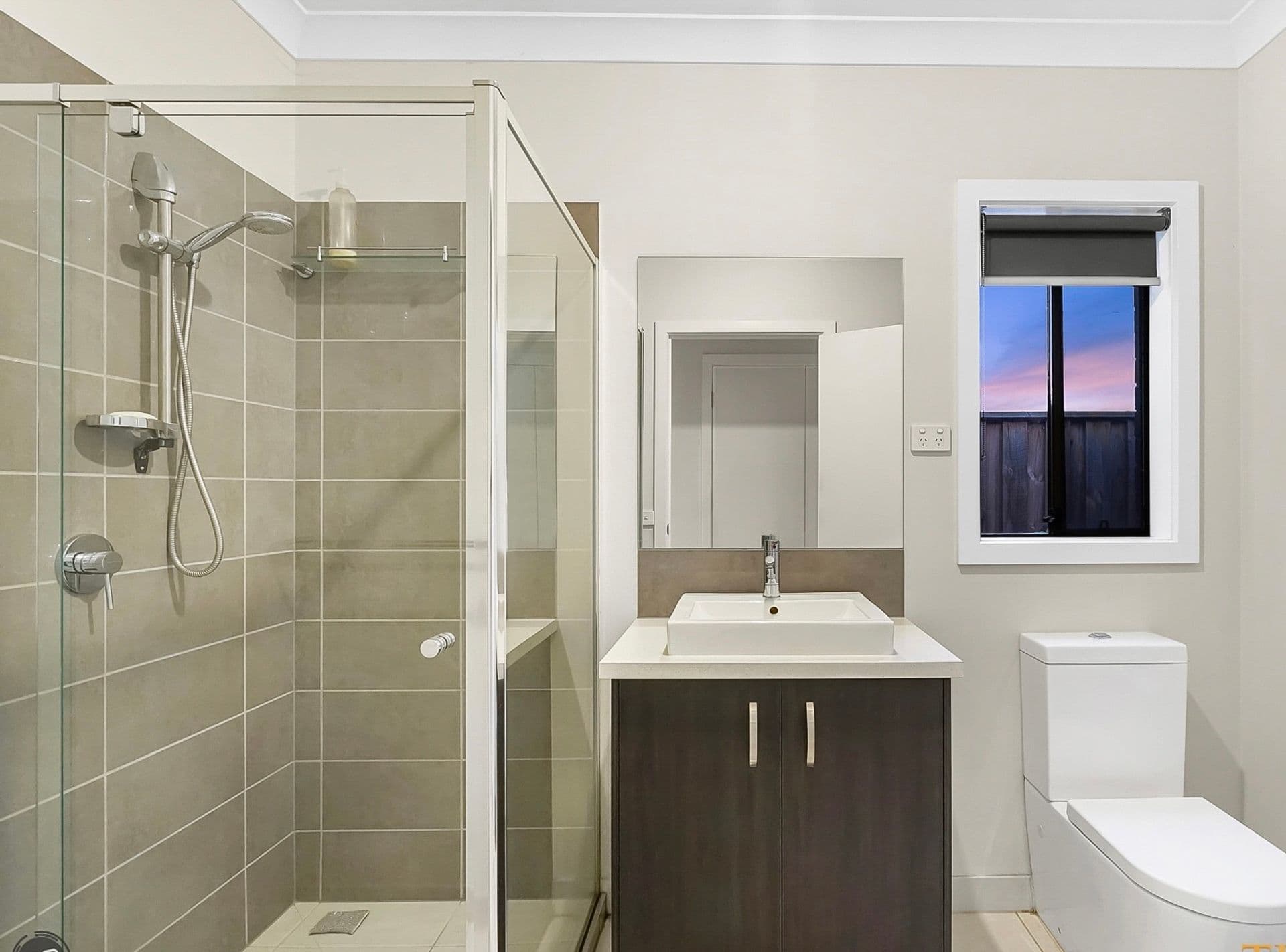 Suite 4 241-244 Caroline Springs Blvd, Caroline Springs, VIC, 3023, Fraser Rise - Thumbnail 4