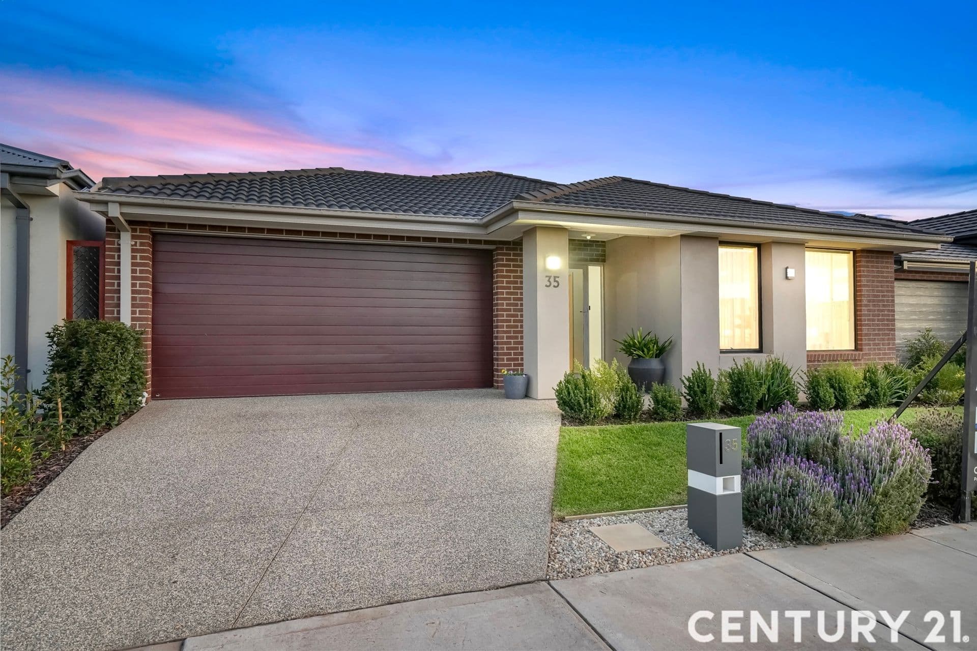 35 Kangaroo Crescent, Aintree, VIC, 3336, Aintree - Thumbnail 2