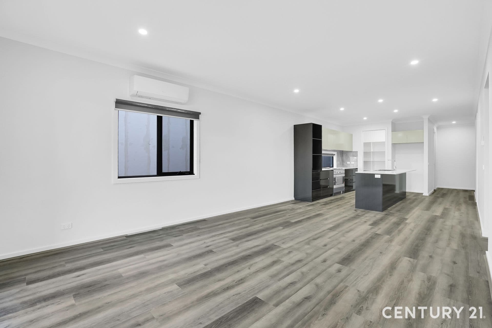 Suite 4 241-244 Caroline Springs Blvd, Caroline Springs, VIC, 3023, Wyndham Vale - Thumbnail 5