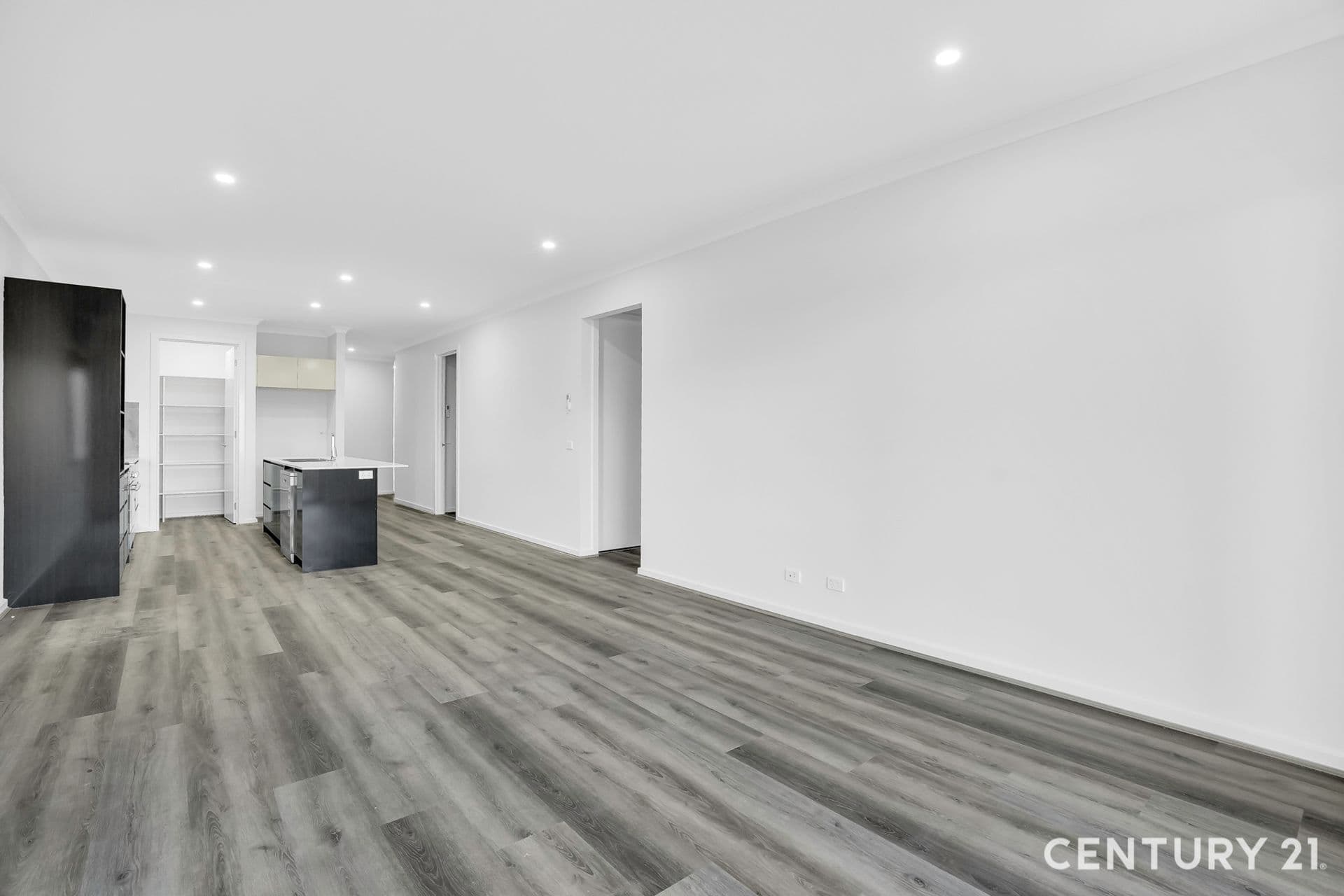 Suite 4 241-244 Caroline Springs Blvd, Caroline Springs, VIC, 3023, Wyndham Vale - Thumbnail 6