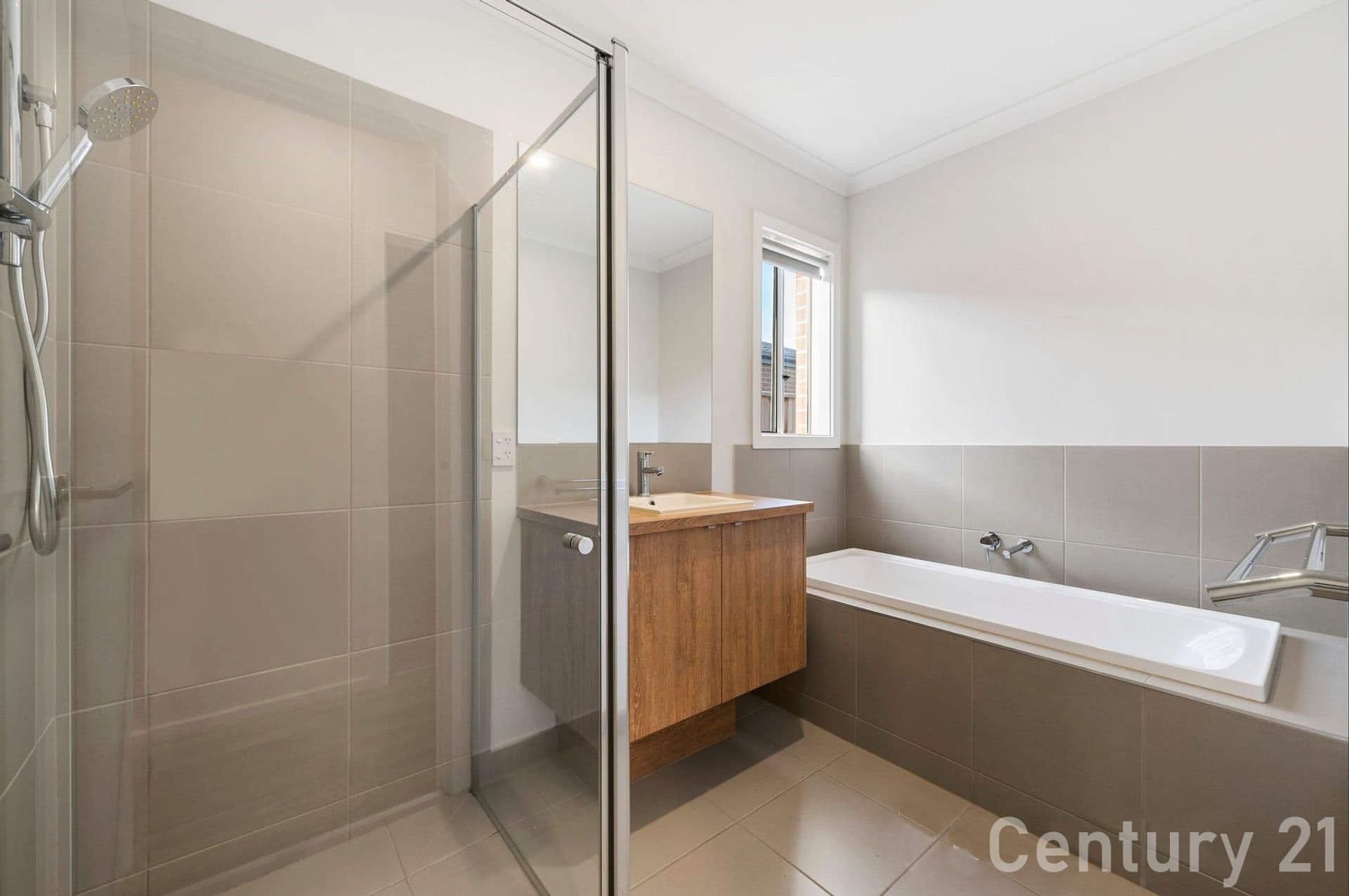 Suite 4 241-244 Caroline Springs Blvd, Caroline Springs, VIC, 3023, Rockbank - Thumbnail 7