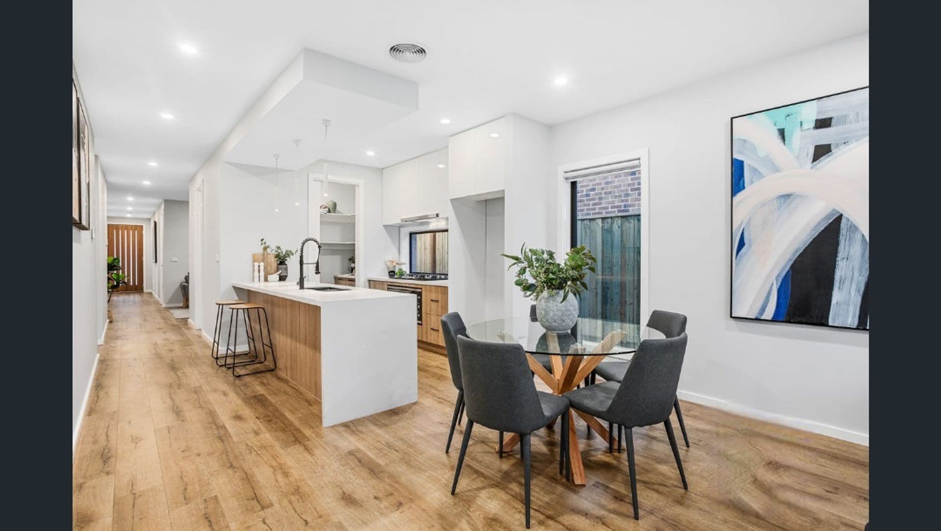 Suite 4 241-244 Caroline Springs Blvd, Caroline Springs, VIC, 3023, Fraser Rise - Thumbnail 7