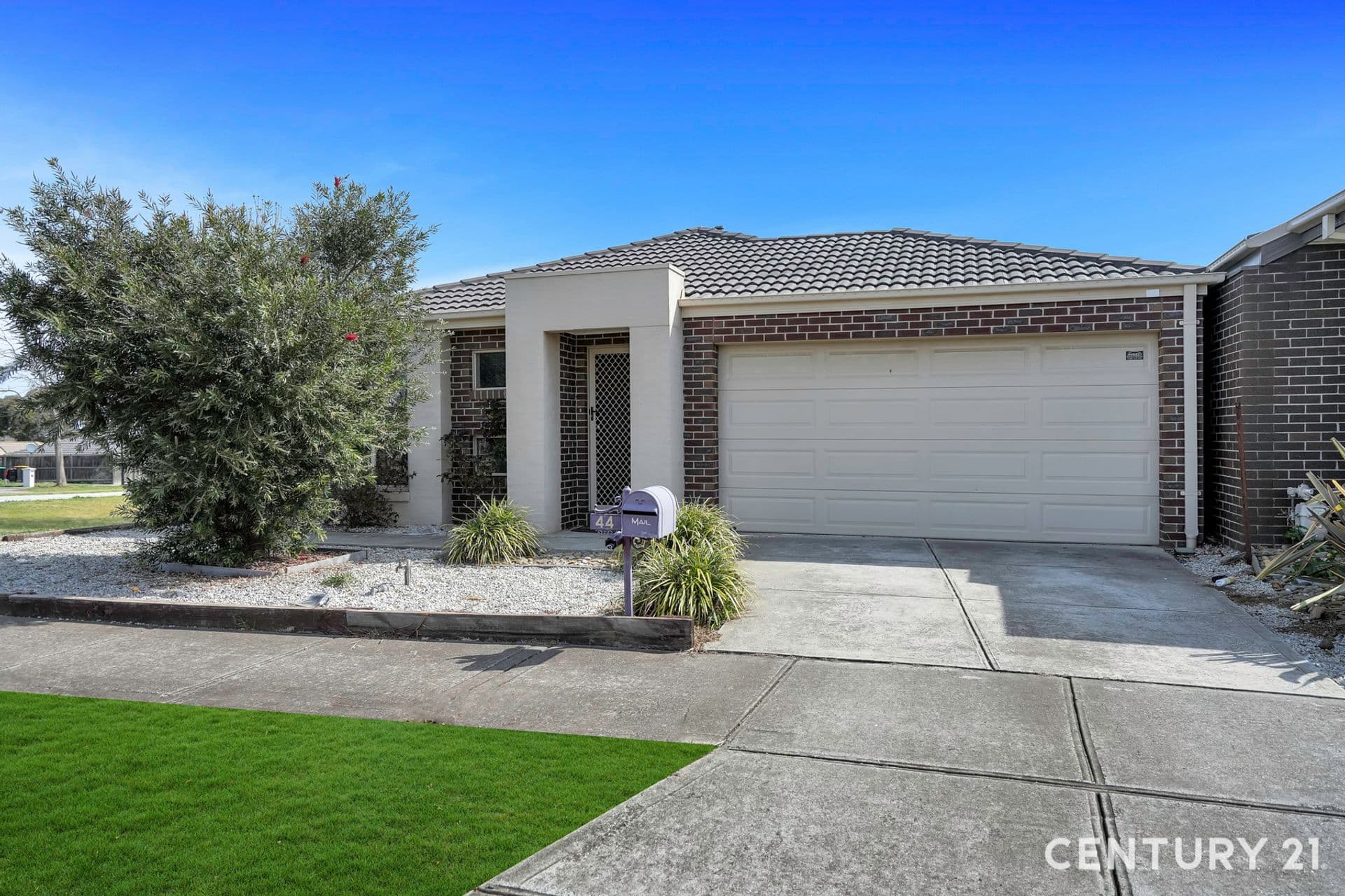 Suite 4 241-244 Caroline Springs Blvd, Caroline Springs, VIC, 3023, Harkness - Image 1