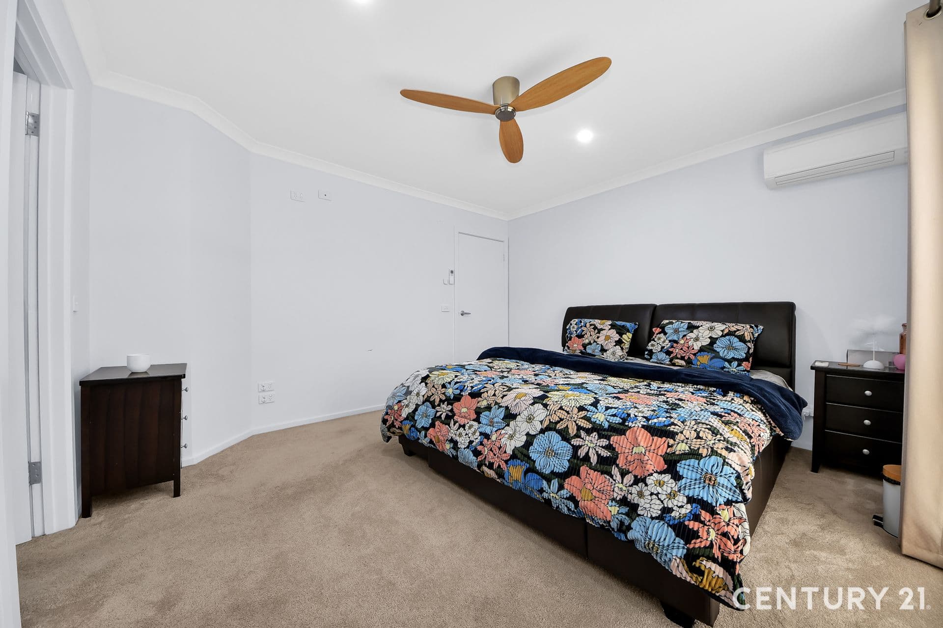 Suite 4 241-244 Caroline Springs Blvd, Caroline Springs, VIC, 3023, Wallan - Thumbnail 8