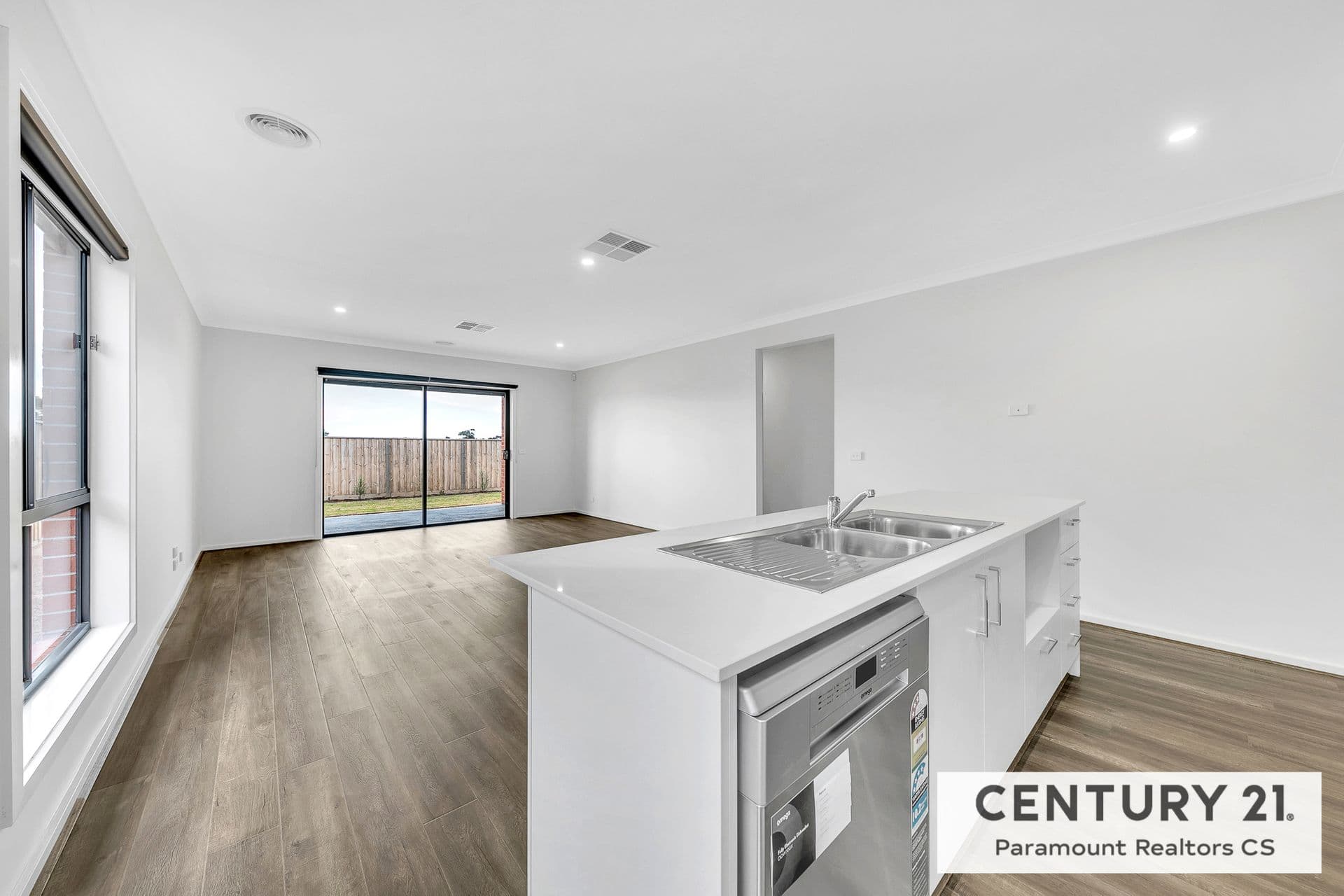 Suite 4 241-244 Caroline Springs Blvd, Caroline Springs, VIC, 3023, Tarneit - Thumbnail 8