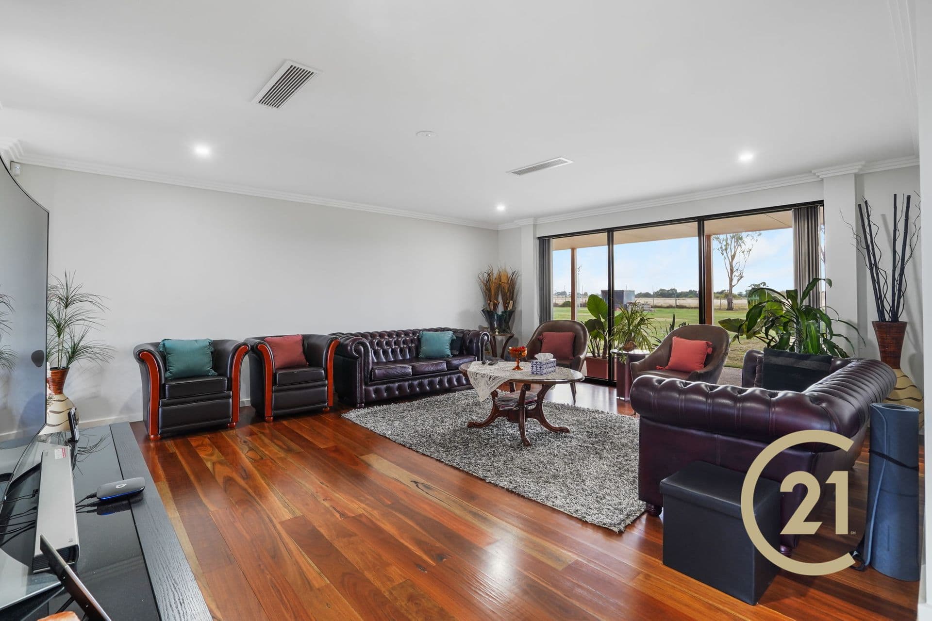 Suite 4 241-244 Caroline Springs Blvd, Caroline Springs, VIC, 3023, Rockbank - Thumbnail 5
