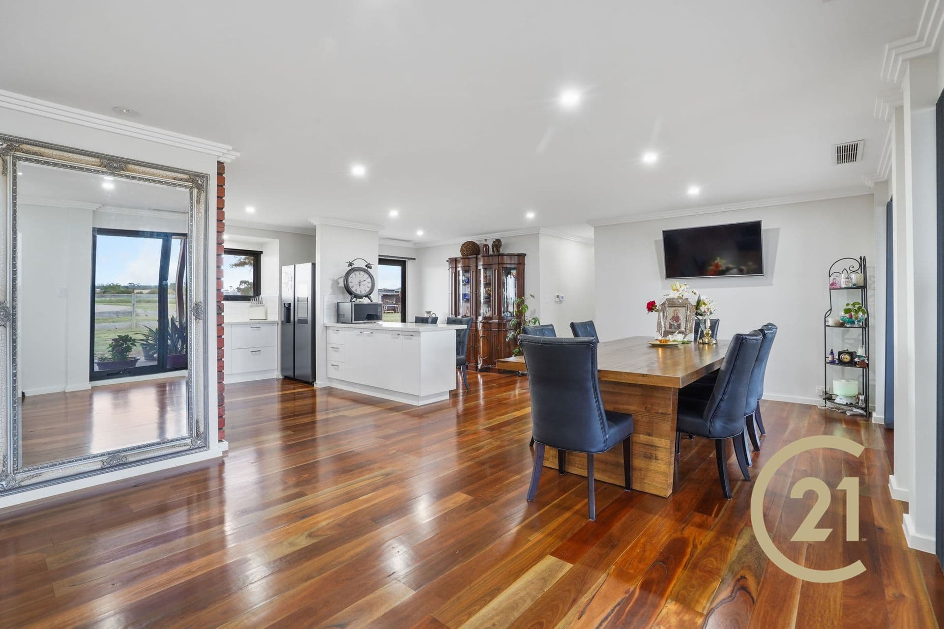 Suite 4 241-244 Caroline Springs Blvd, Caroline Springs, VIC, 3023, Rockbank - Thumbnail 6