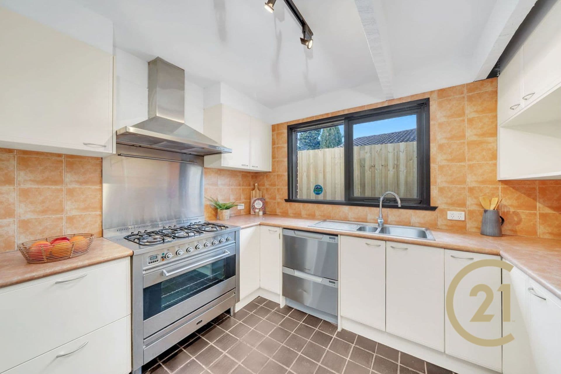 Suite 4 241-244 Caroline Springs Blvd, Caroline Springs, VIC, 3023, Hoppers Crossing - Thumbnail 5
