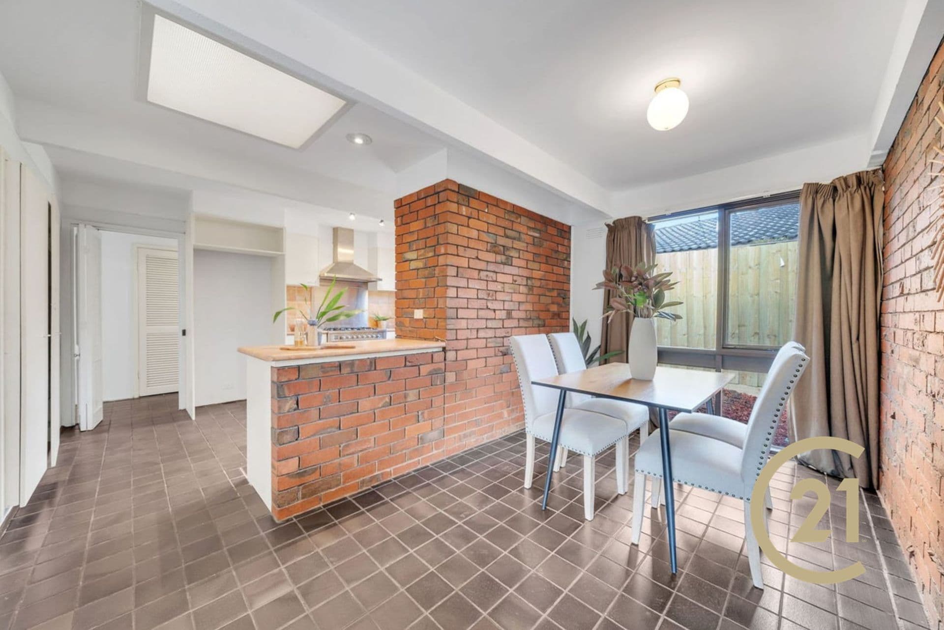 Suite 4 241-244 Caroline Springs Blvd, Caroline Springs, VIC, 3023, Hoppers Crossing - Thumbnail 2