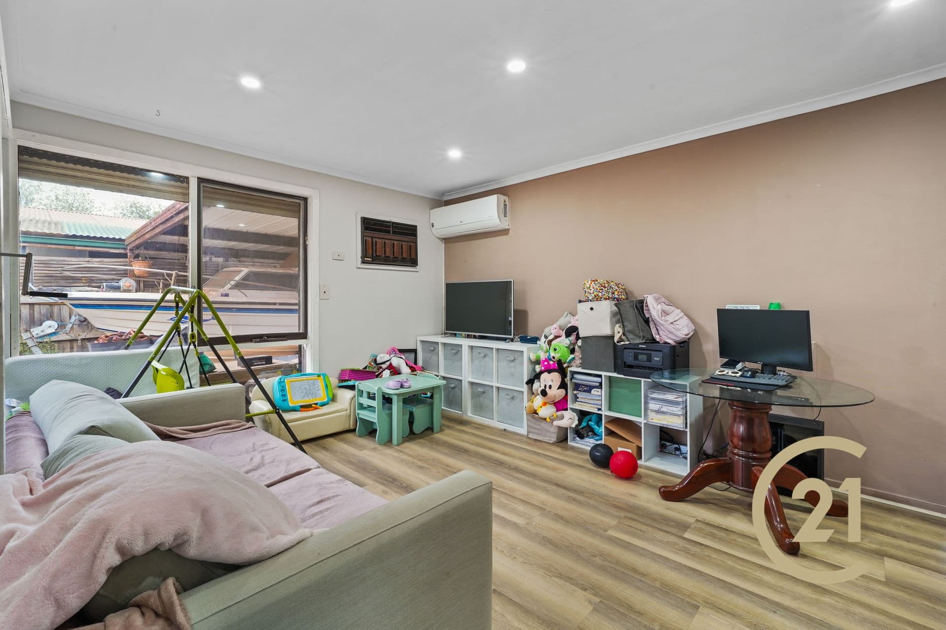 Suite 4 241-244 Caroline Springs Blvd, Caroline Springs, VIC, 3023, Rockbank - Thumbnail 3