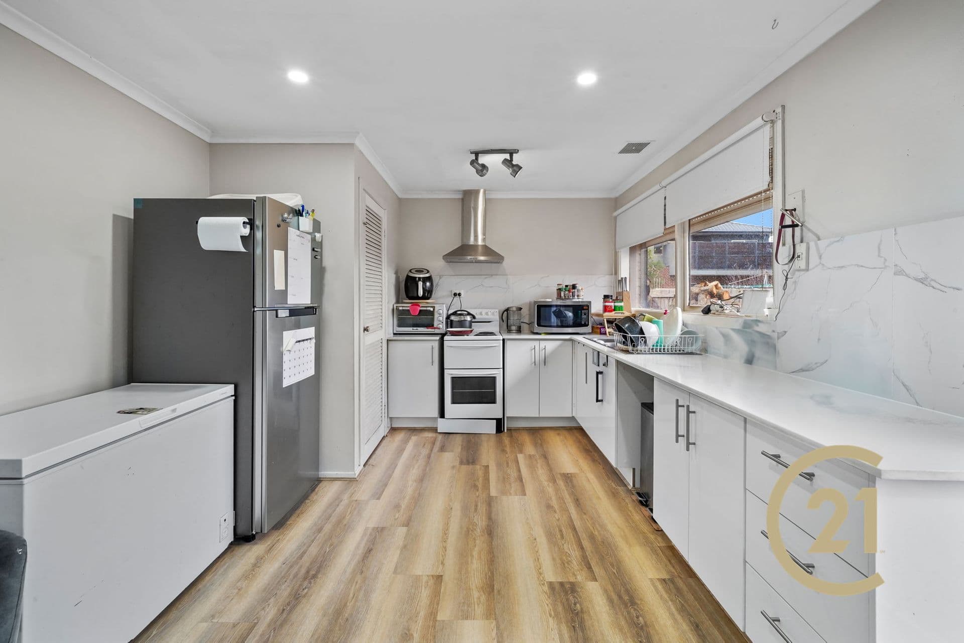 Suite 4 241-244 Caroline Springs Blvd, Caroline Springs, VIC, 3023, Rockbank - Thumbnail 6