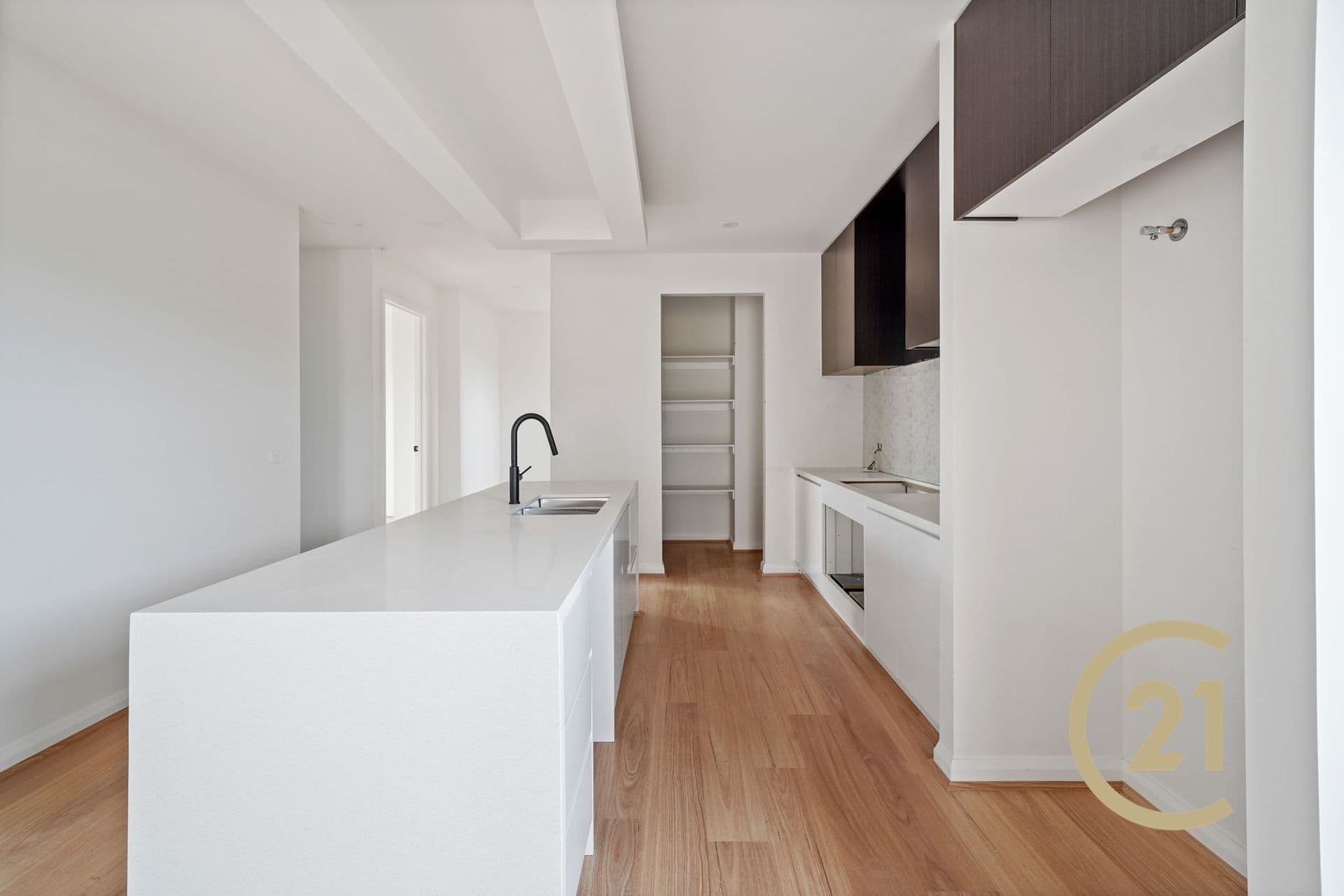 Suite 4 241-244 Caroline Springs Blvd, Caroline Springs, VIC, 3023, Tarneit - Thumbnail 5