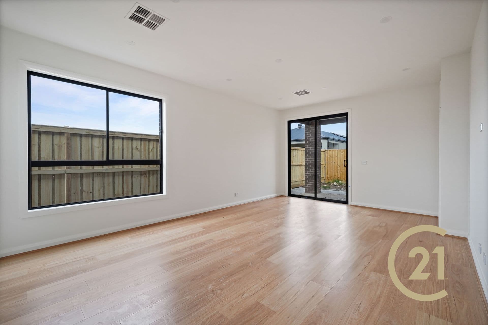 Suite 4 241-244 Caroline Springs Blvd, Caroline Springs, VIC, 3023, Tarneit - Thumbnail 6